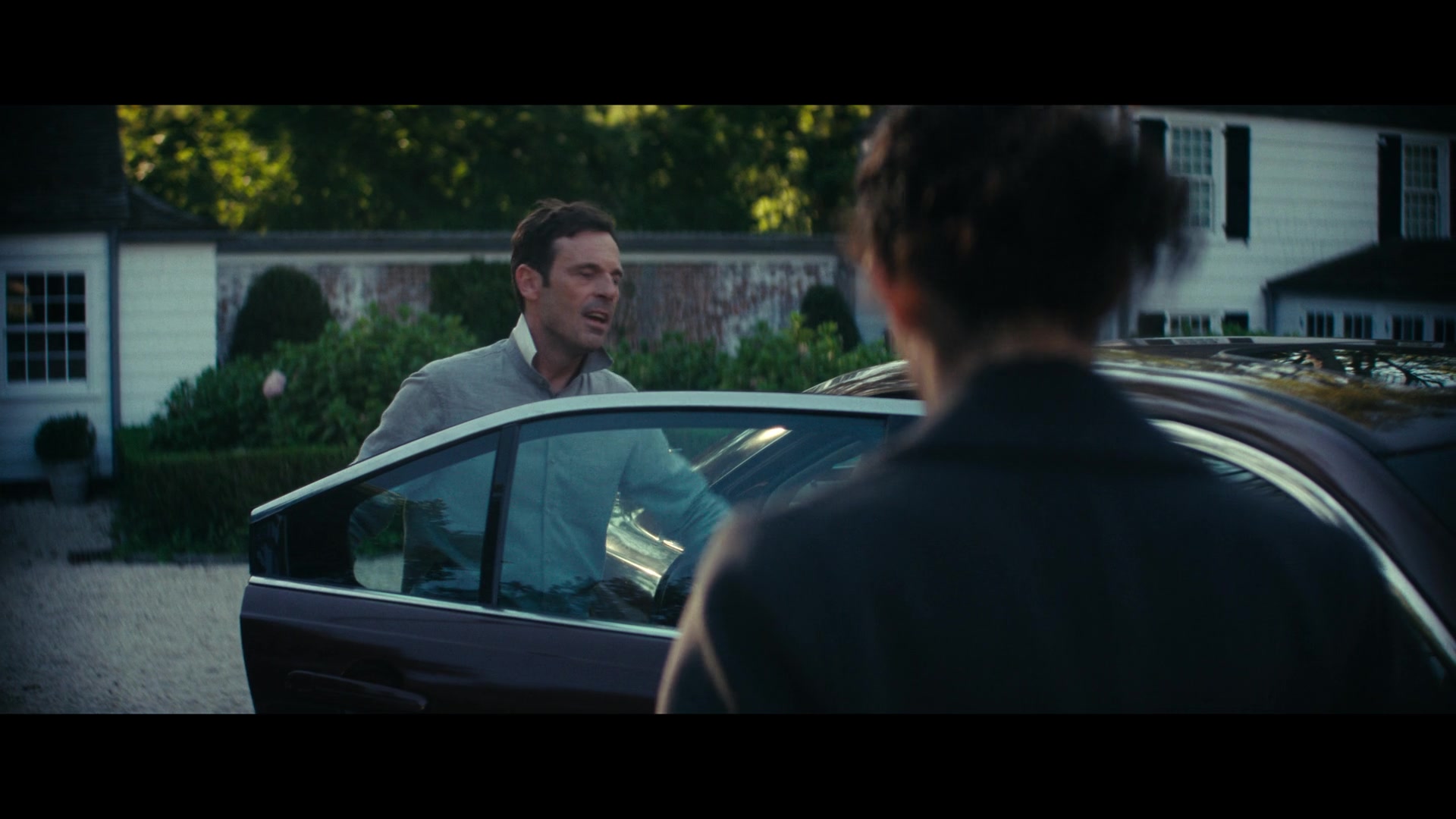Furious_S01E02_My_Life_Had_Stood_A_Loaded_Gun_1080p_ERW_003856.jpg