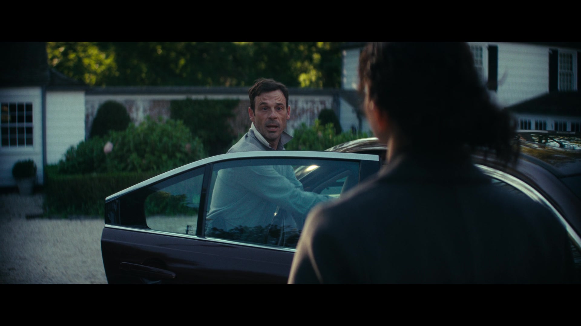 Furious_S01E02_My_Life_Had_Stood_A_Loaded_Gun_1080p_ERW_003876.jpg