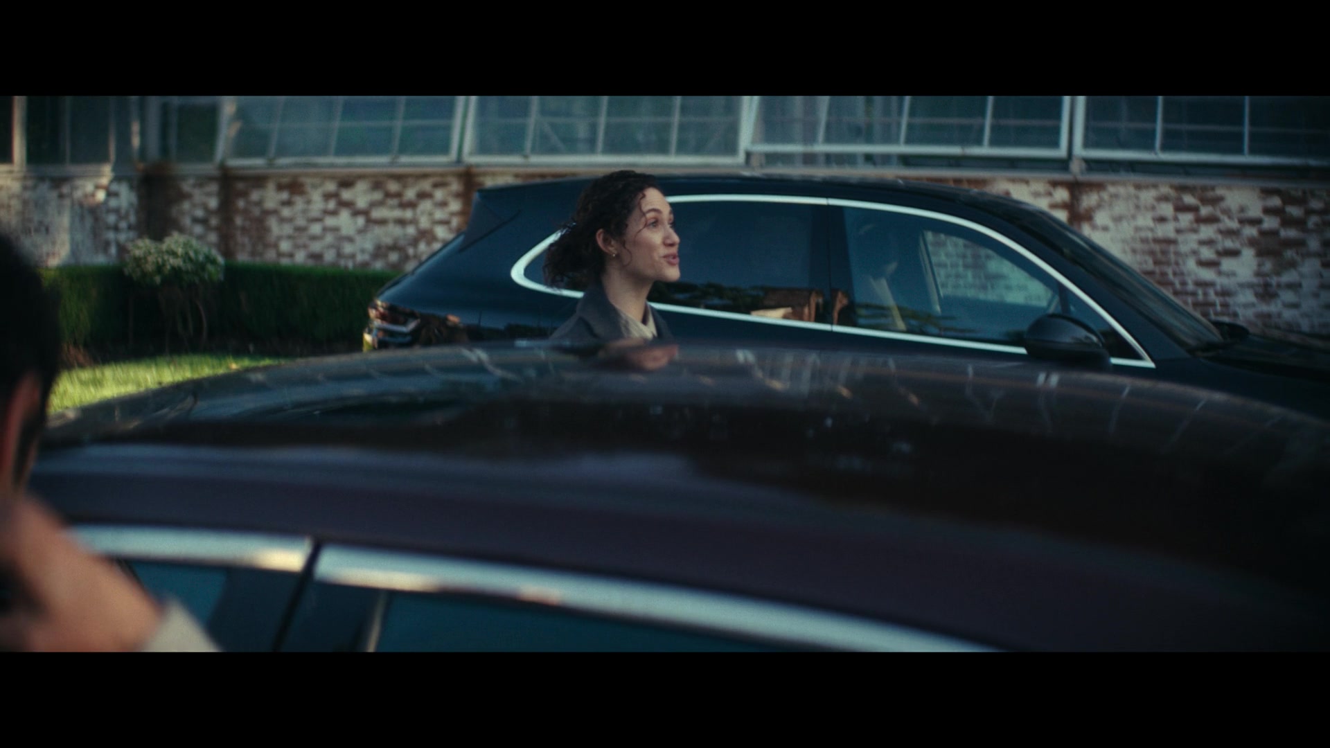 Furious_S01E02_My_Life_Had_Stood_A_Loaded_Gun_1080p_ERW_003956.jpg