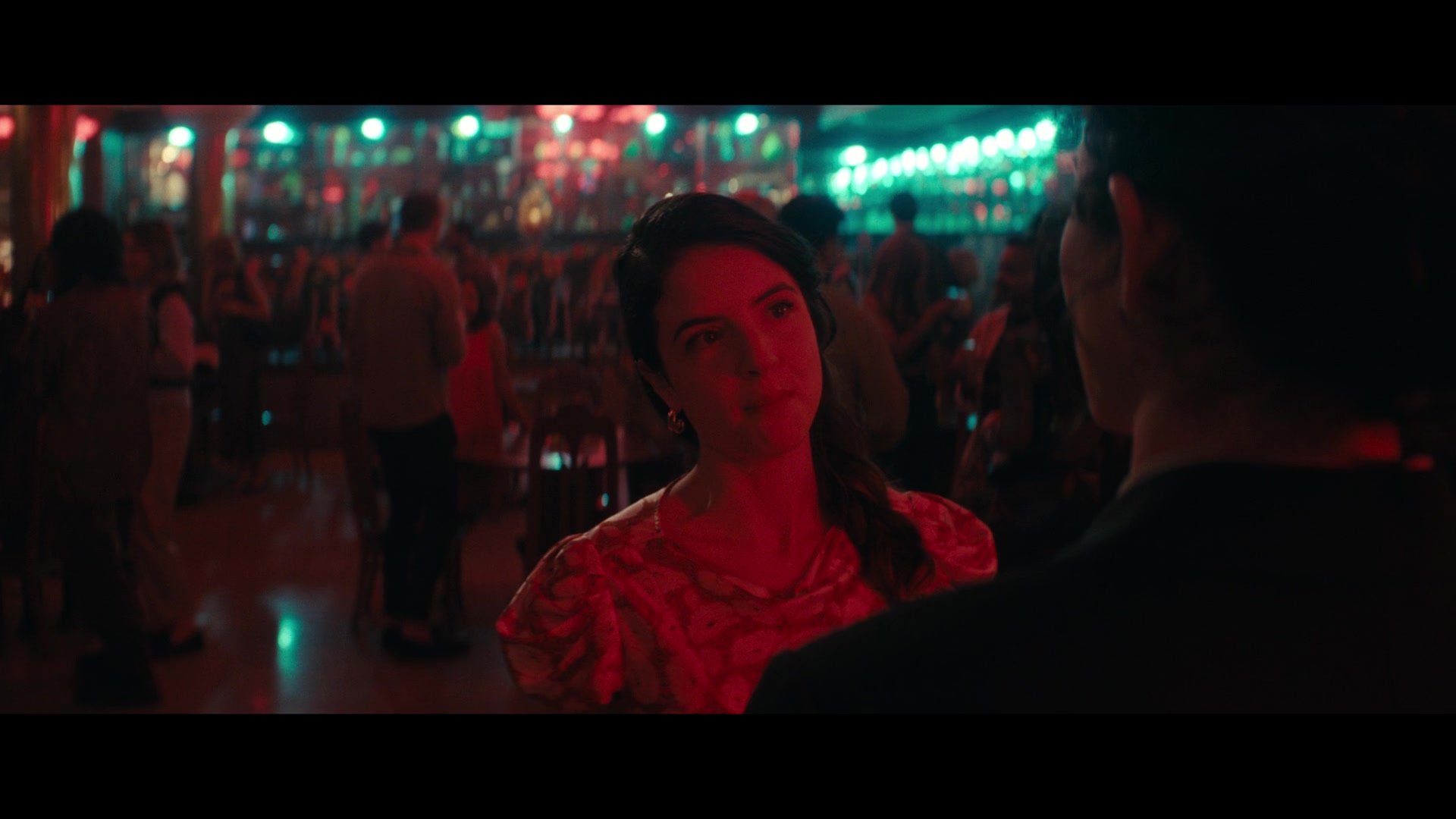 Furious_S01E02_My_Life_Had_Stood_A_Loaded_Gun_1080p_ERW_004055.jpg