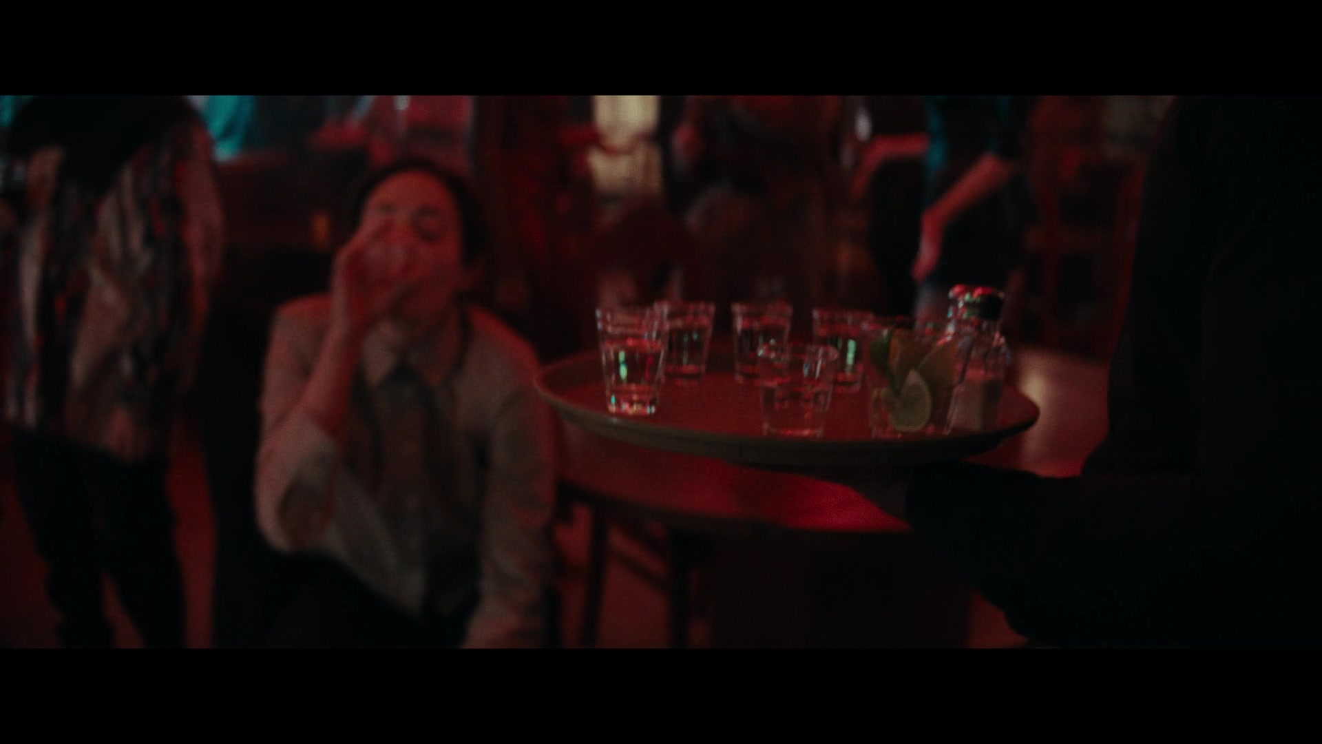 Furious_S01E02_My_Life_Had_Stood_A_Loaded_Gun_1080p_ERW_004774.jpg