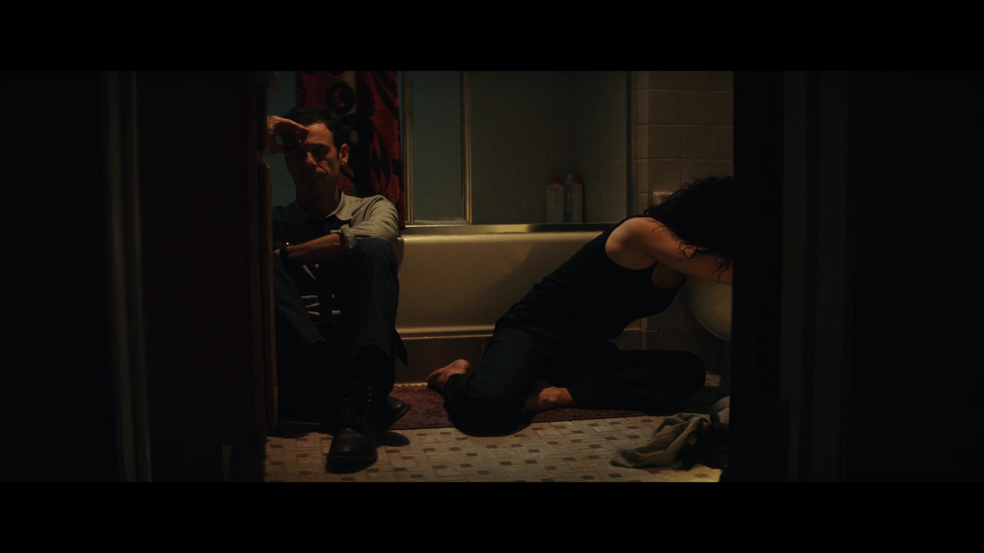 Furious_S01E02_My_Life_Had_Stood_A_Loaded_Gun_1080p_ERW_005177.jpg