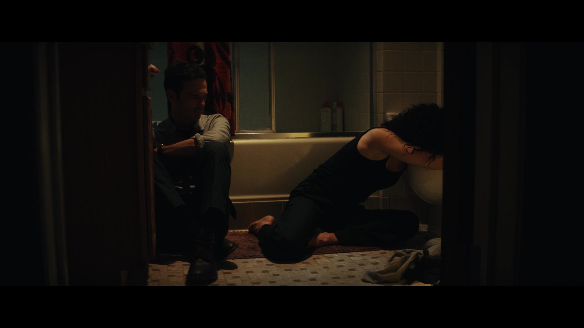 Furious_S01E02_My_Life_Had_Stood_A_Loaded_Gun_1080p_ERW_005191.jpg