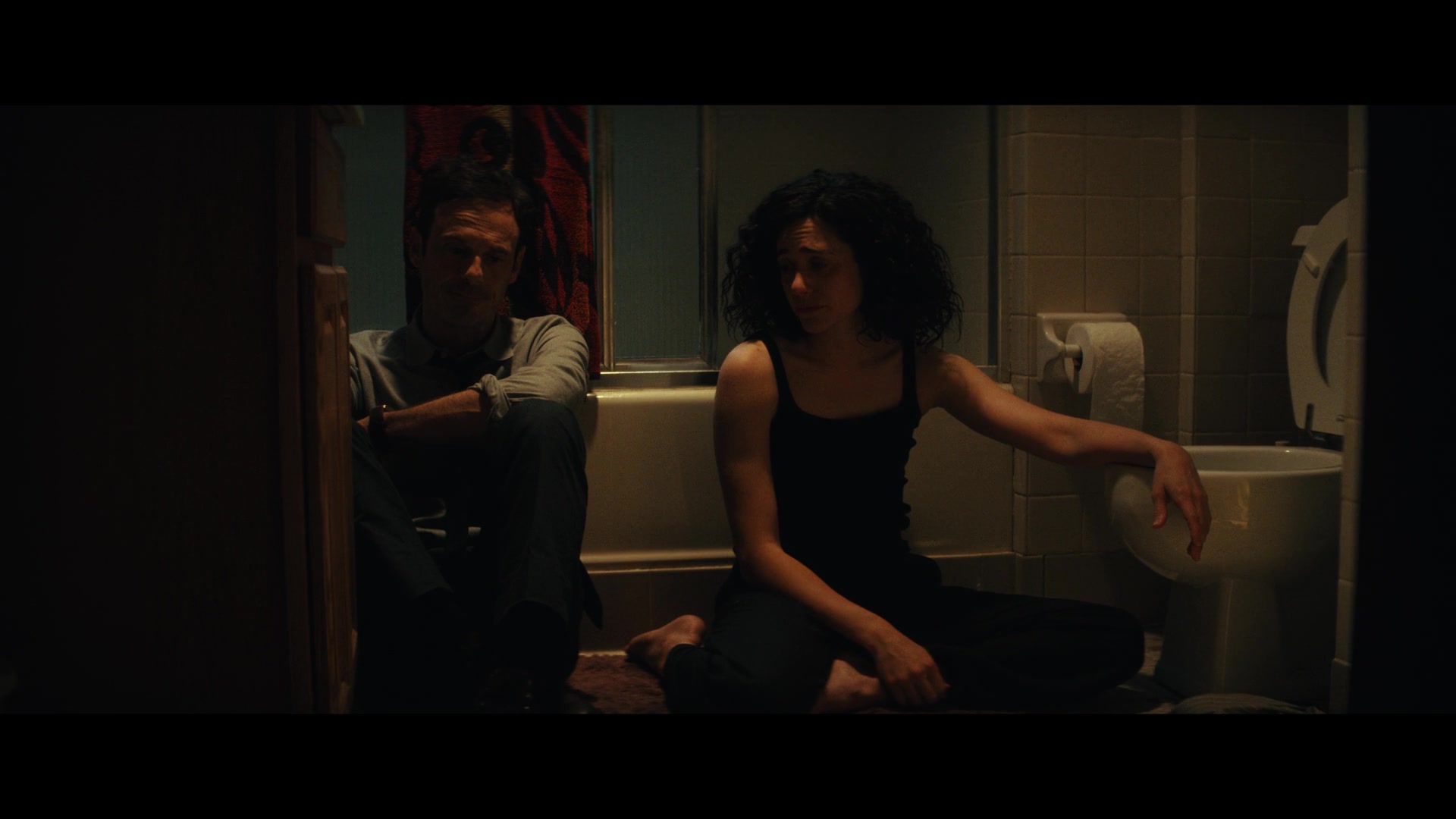 Furious_S01E02_My_Life_Had_Stood_A_Loaded_Gun_1080p_ERW_005256.jpg
