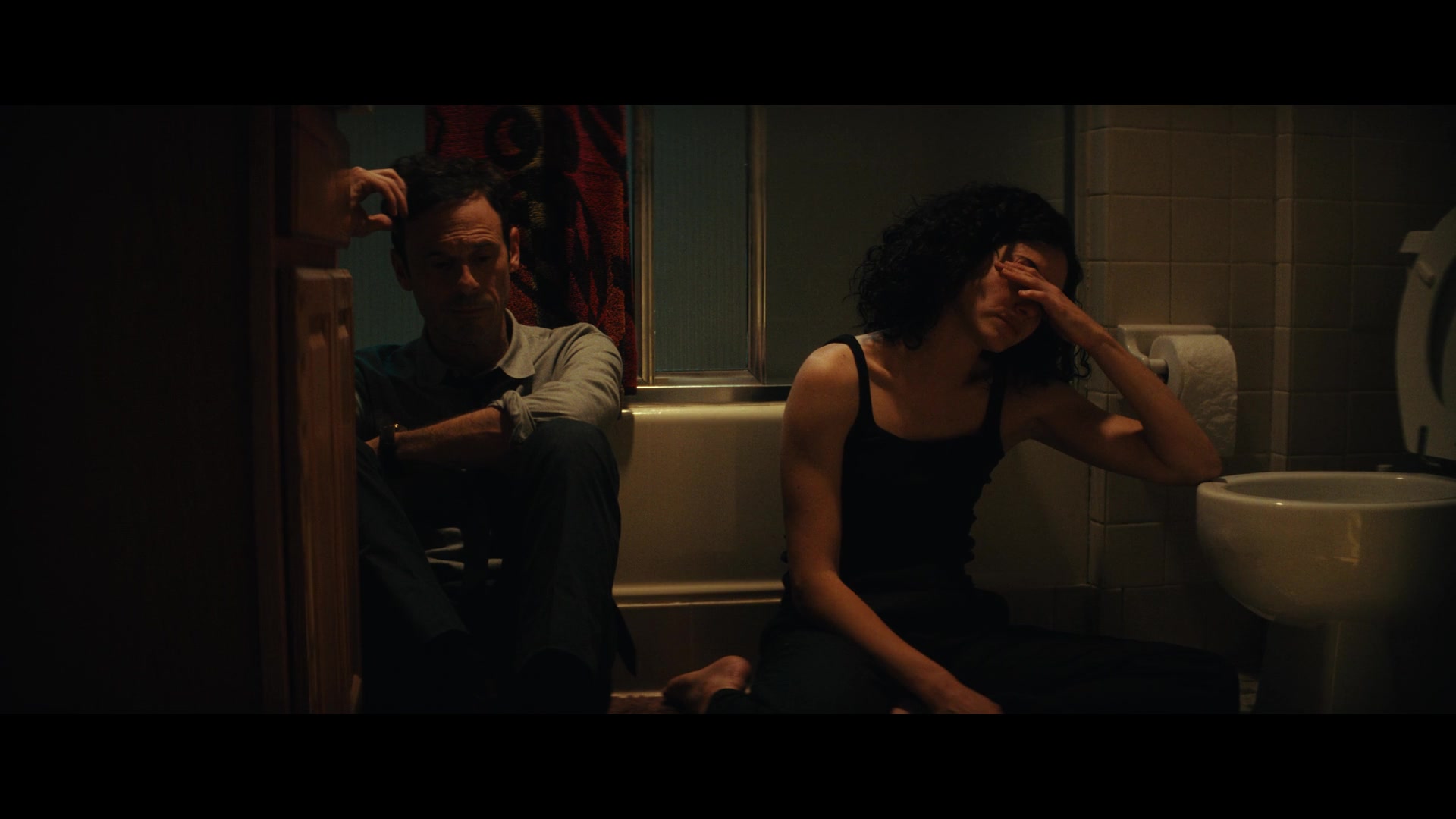 Furious_S01E02_My_Life_Had_Stood_A_Loaded_Gun_1080p_ERW_005292.jpg