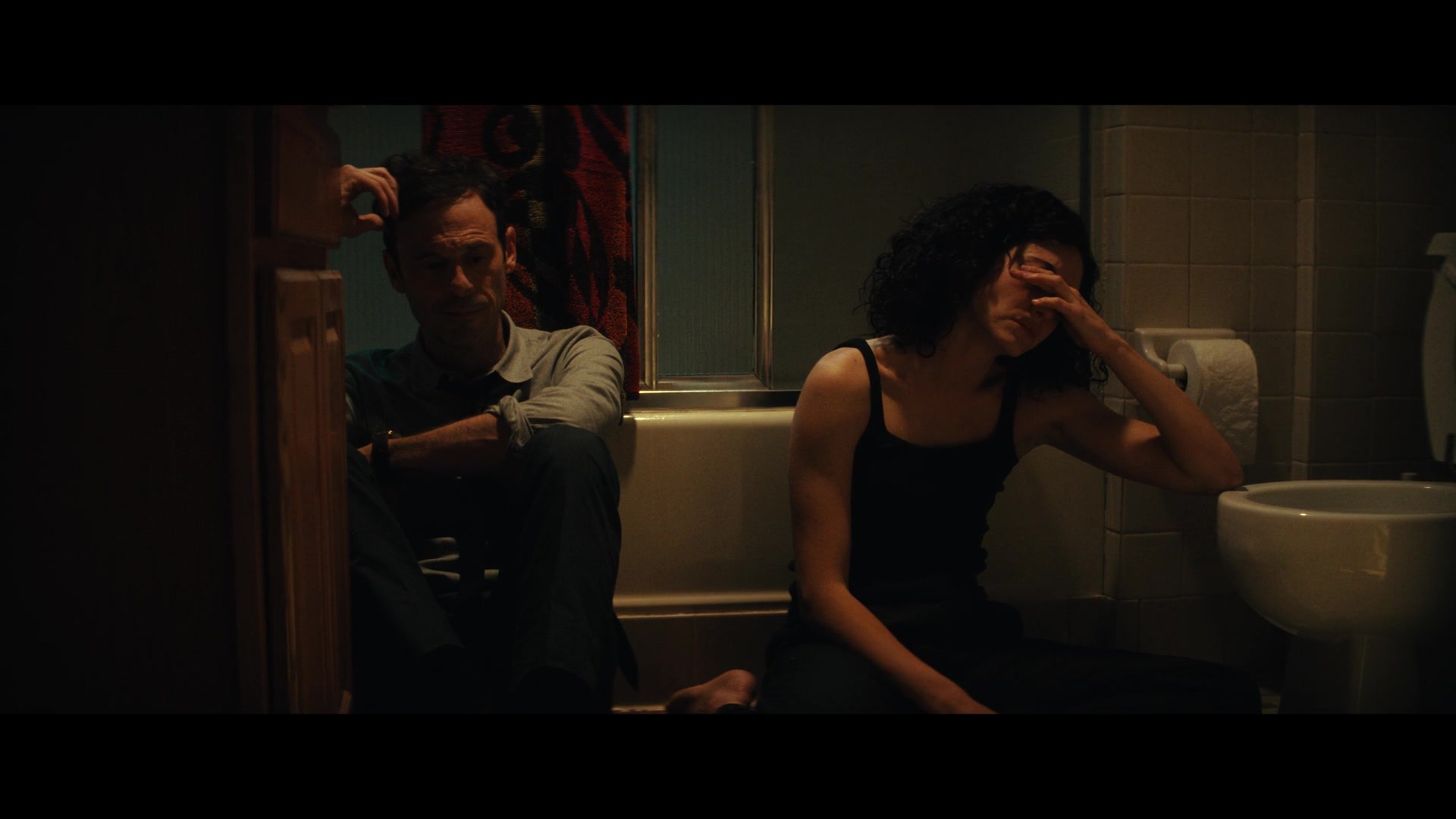 Furious_S01E02_My_Life_Had_Stood_A_Loaded_Gun_1080p_ERW_005305.jpg