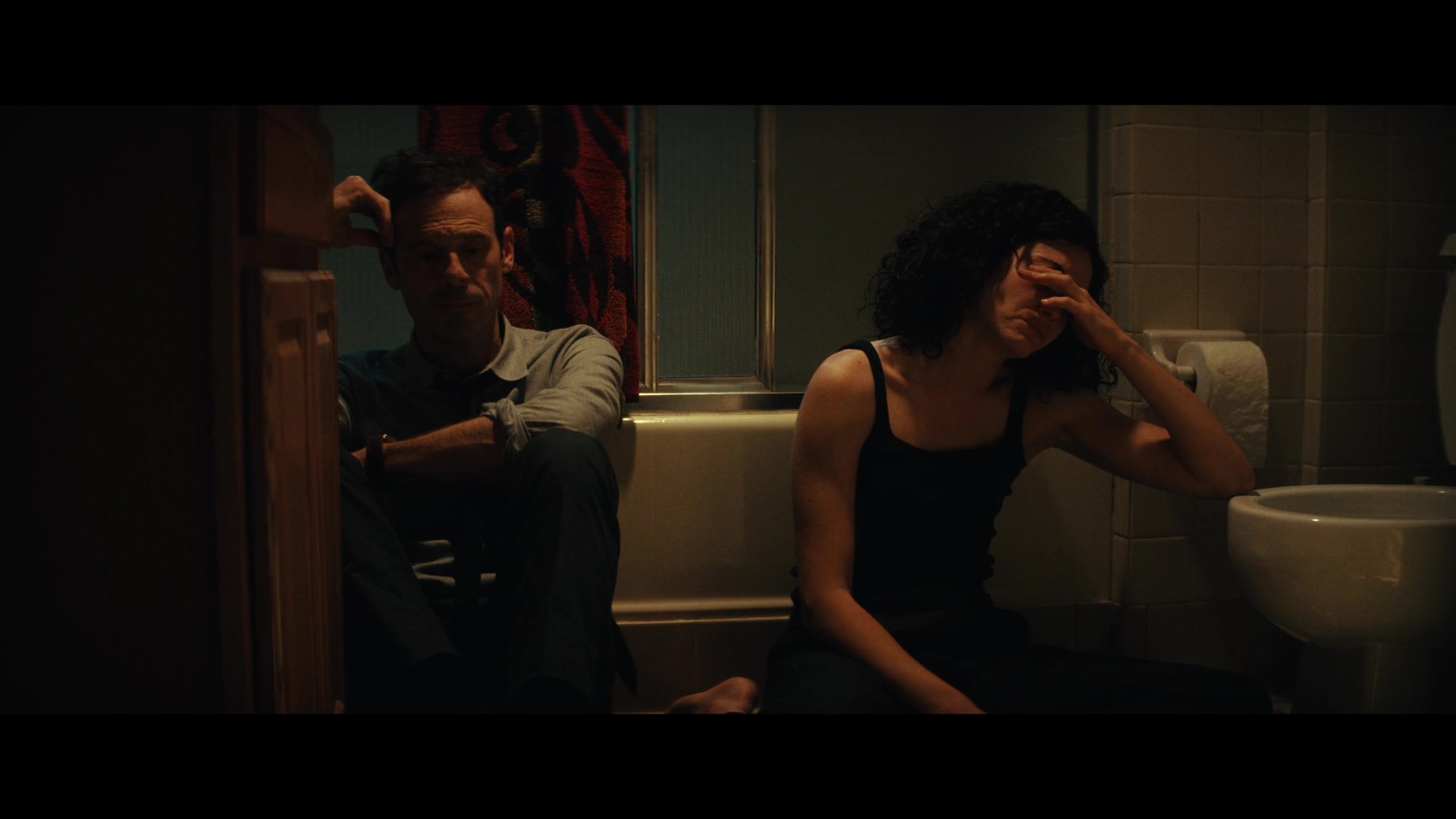 Furious_S01E02_My_Life_Had_Stood_A_Loaded_Gun_1080p_ERW_005313.jpg