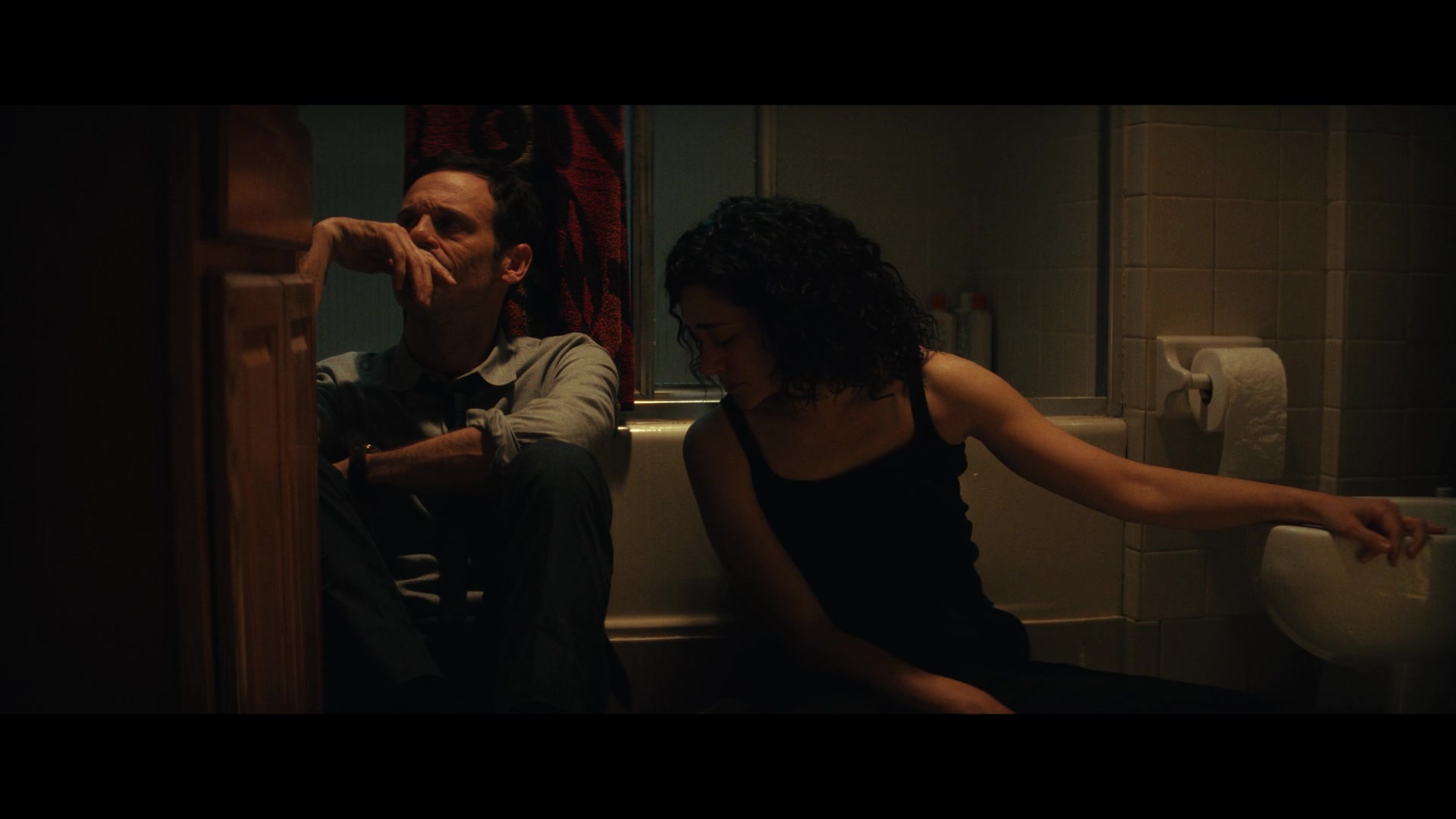 Furious_S01E02_My_Life_Had_Stood_A_Loaded_Gun_1080p_ERW_005328.jpg