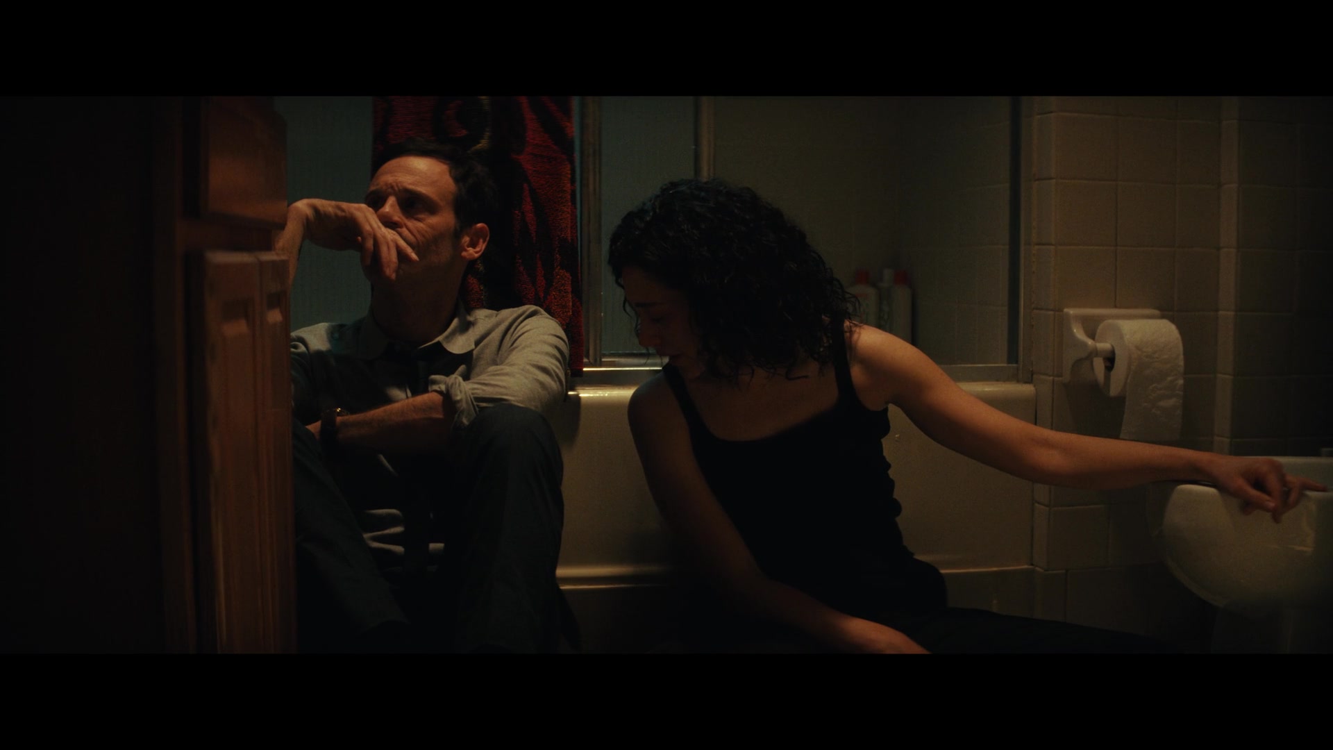Furious_S01E02_My_Life_Had_Stood_A_Loaded_Gun_1080p_ERW_005330.jpg