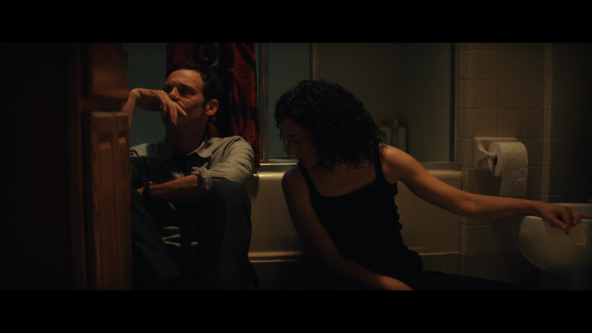 Furious_S01E02_My_Life_Had_Stood_A_Loaded_Gun_1080p_ERW_005332.jpg