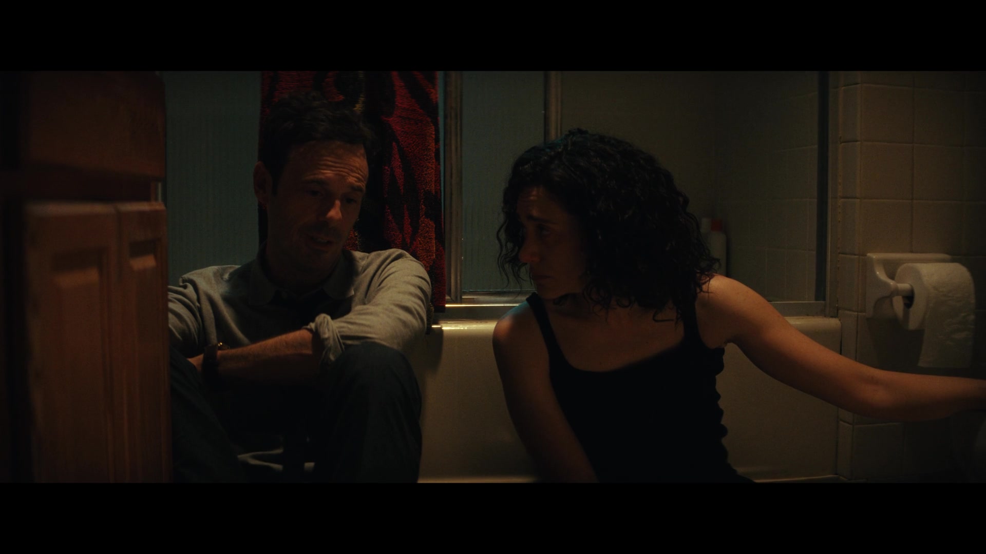 Furious_S01E02_My_Life_Had_Stood_A_Loaded_Gun_1080p_ERW_005382.jpg