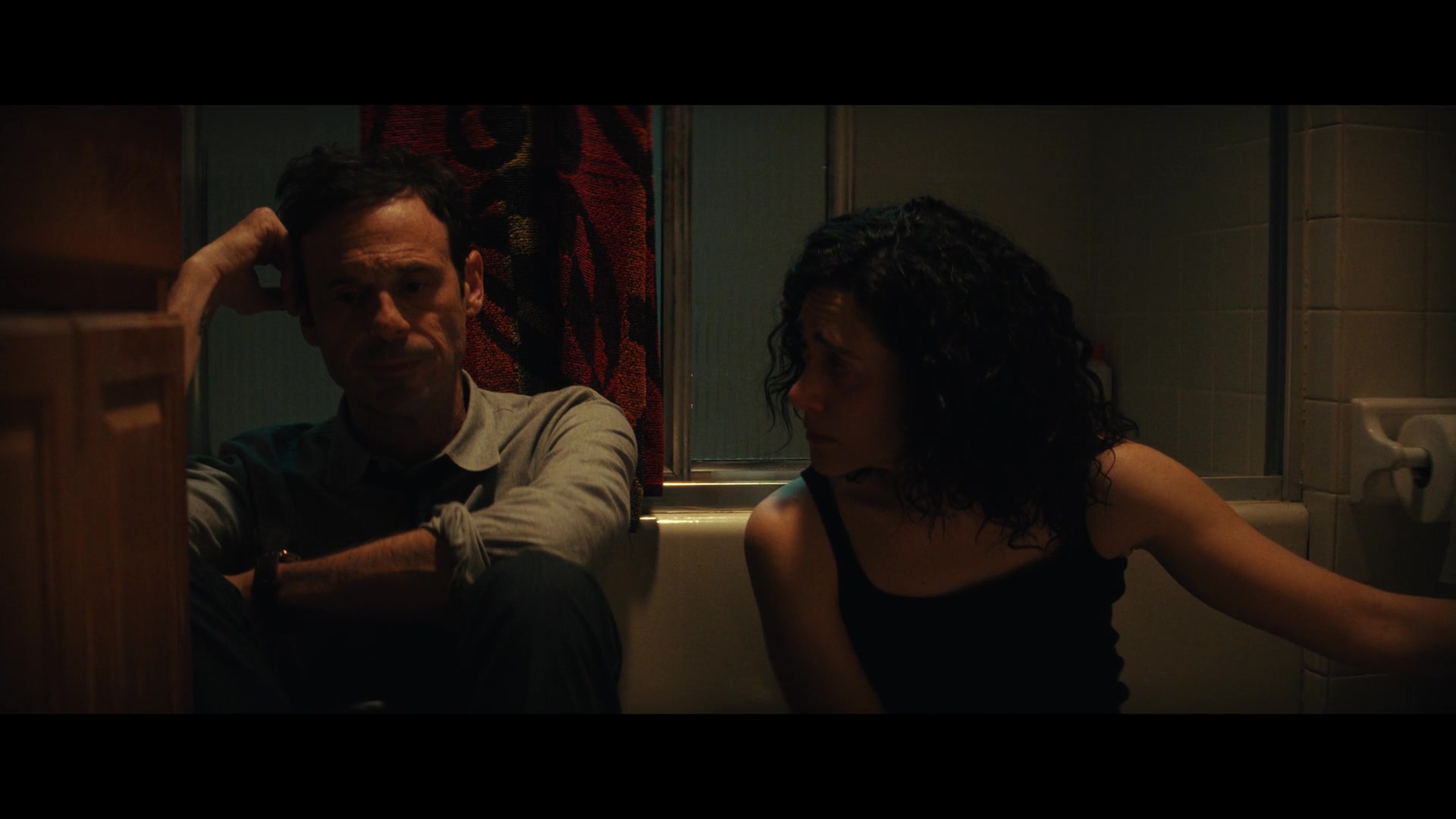 Furious_S01E02_My_Life_Had_Stood_A_Loaded_Gun_1080p_ERW_005413.jpg