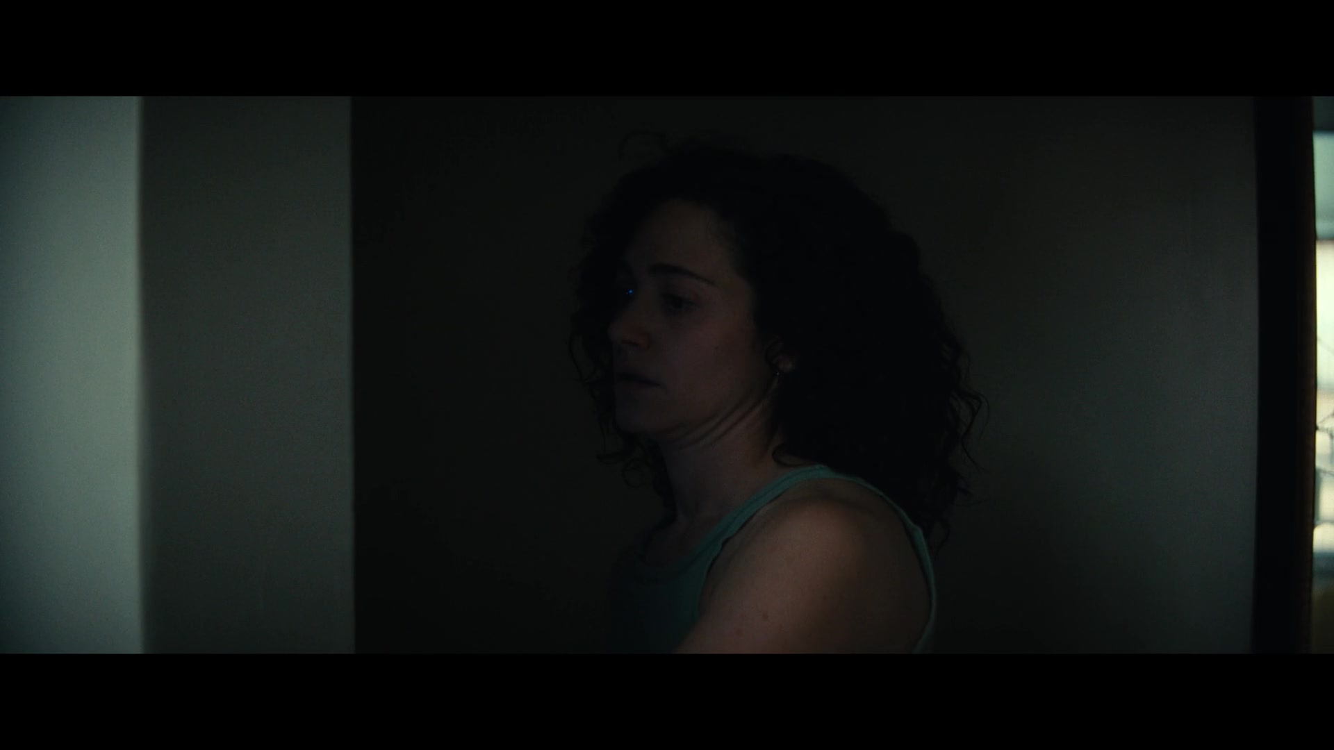 Furious_S01E02_My_Life_Had_Stood_A_Loaded_Gun_1080p_ERW_006253.jpg
