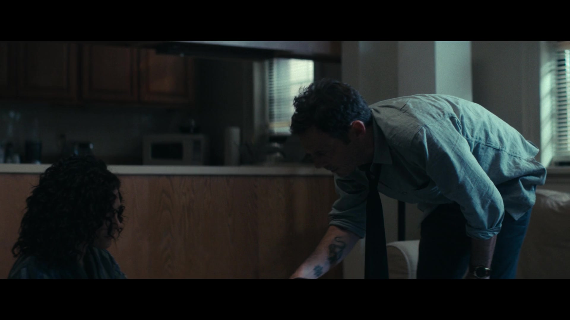 Furious_S01E02_My_Life_Had_Stood_A_Loaded_Gun_1080p_ERW_006409.jpg