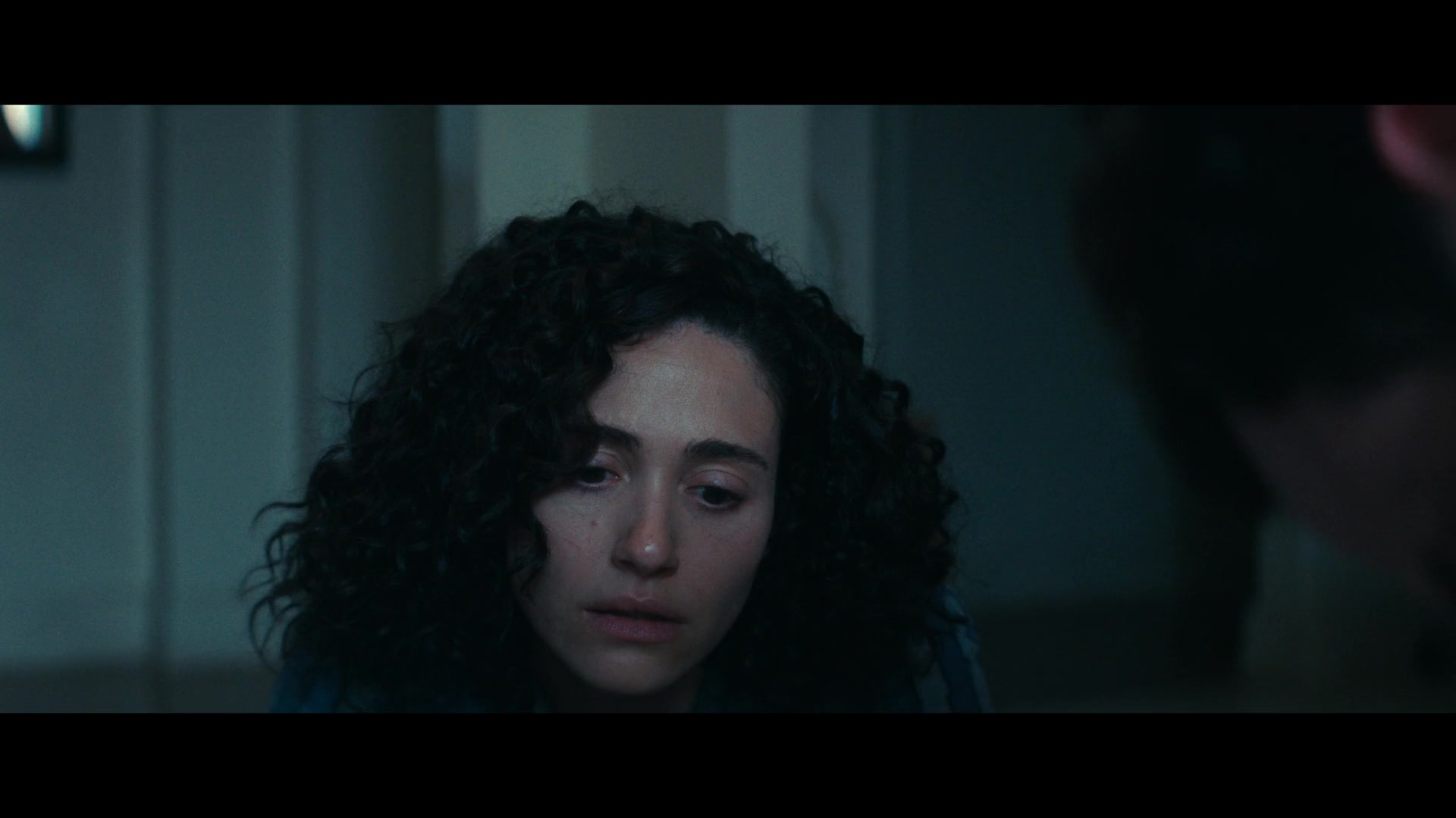 Furious_S01E02_My_Life_Had_Stood_A_Loaded_Gun_1080p_ERW_006432.jpg