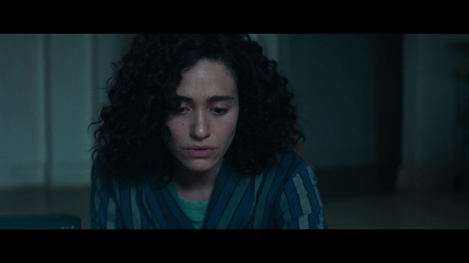 Furious_S01E02_My_Life_Had_Stood_A_Loaded_Gun_1080p_ERW_006442.jpg