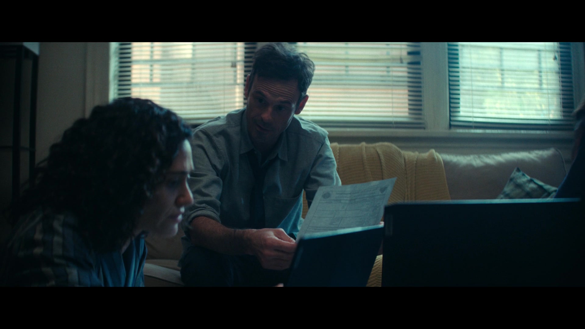 Furious_S01E02_My_Life_Had_Stood_A_Loaded_Gun_1080p_ERW_006489.jpg