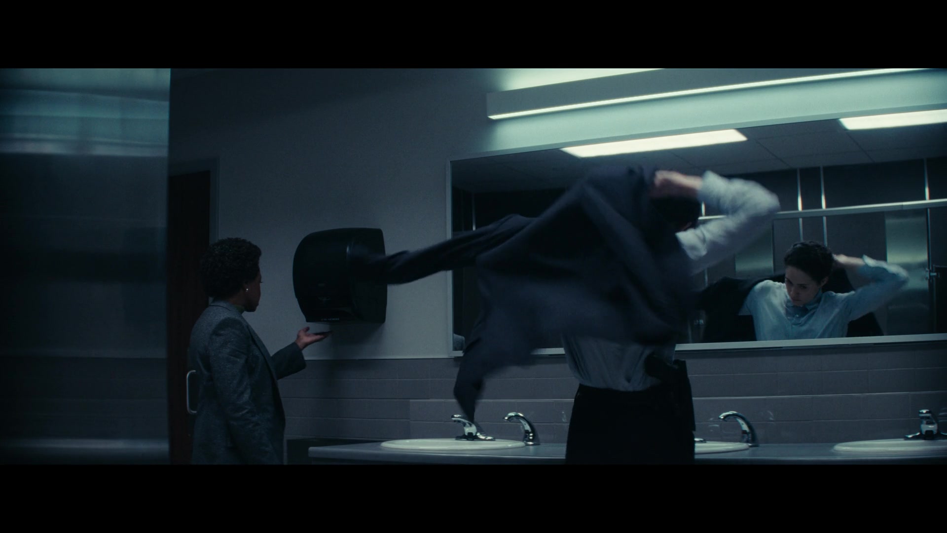 Furious_S01E03_Memory_Distortion_1080p_ERW_004704.jpg