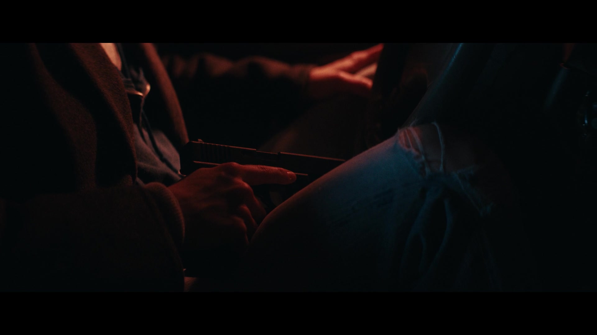 Furious_S01E04_Flash_Flood_1080p_ERW_000317.jpg