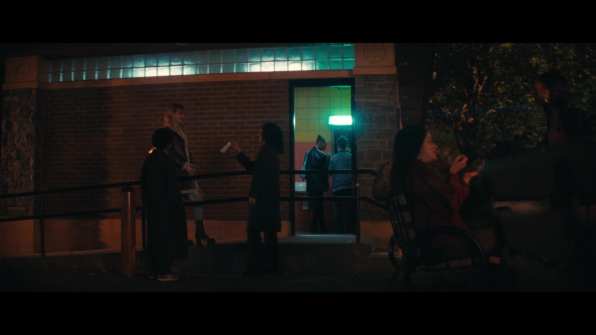 Furious_S01E04_Flash_Flood_1080p_ERW_001723.jpg