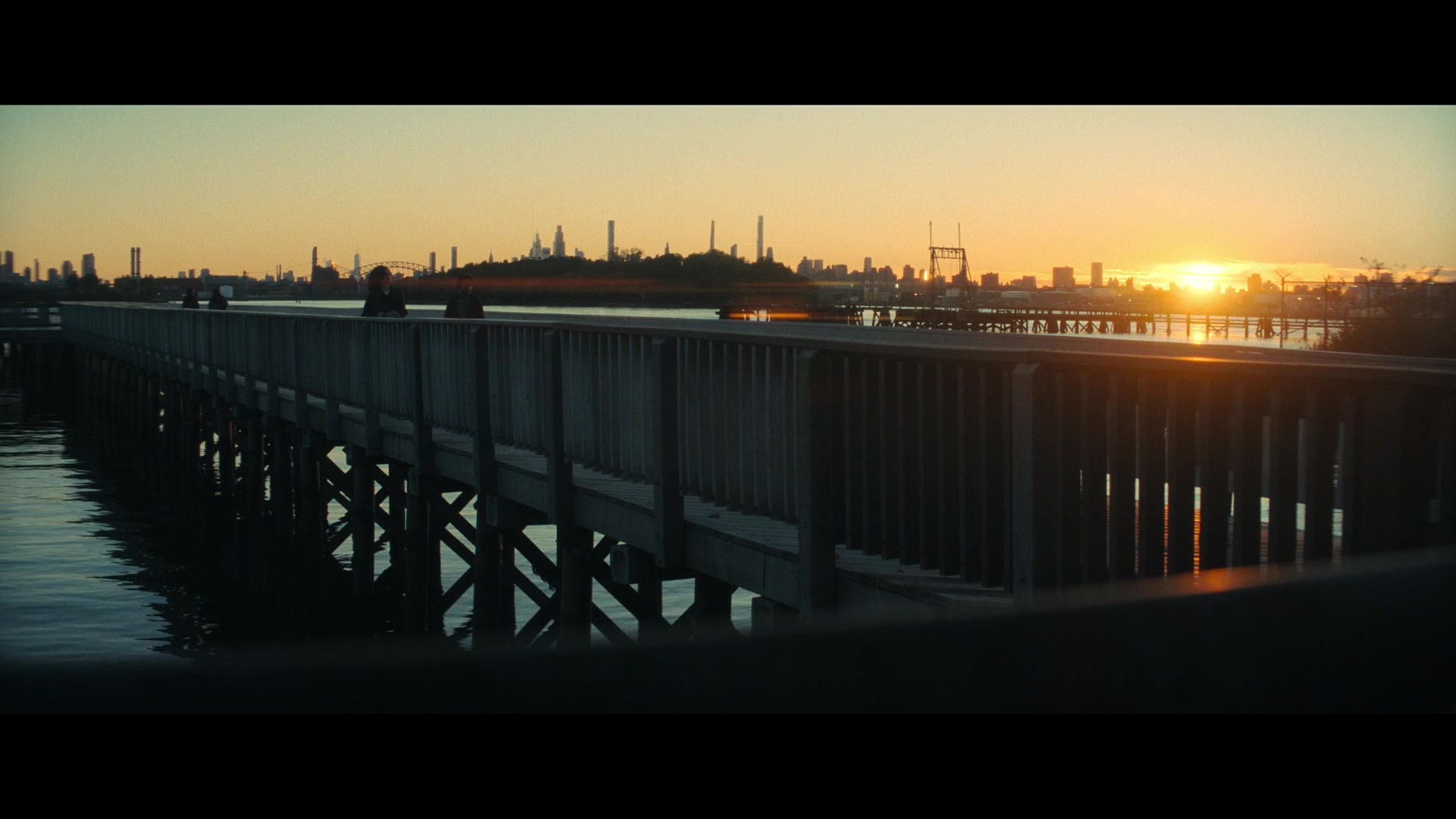 Furious_S01E04_Flash_Flood_1080p_ERW_001794.jpg