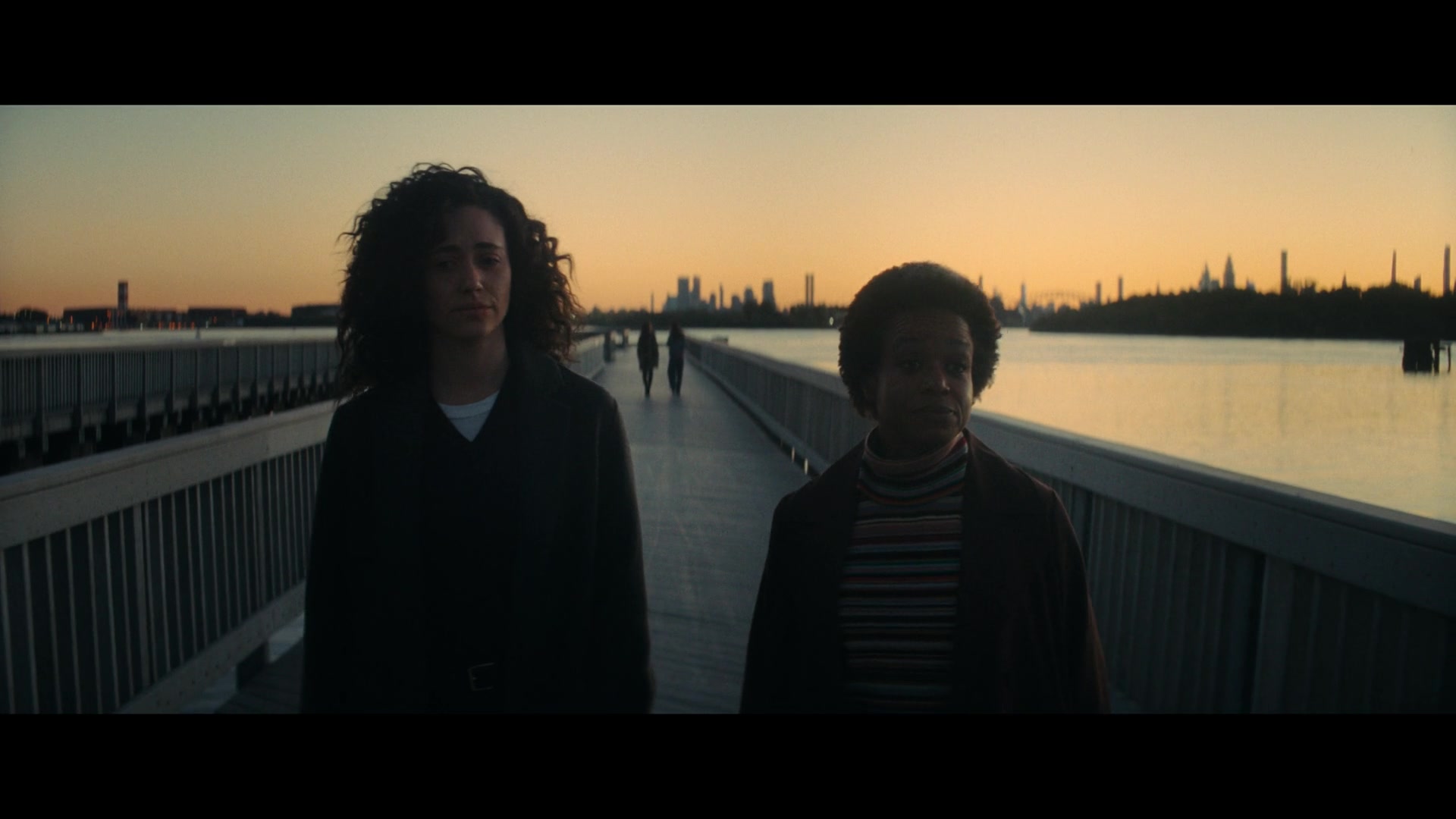 Furious_S01E04_Flash_Flood_1080p_ERW_001810.jpg