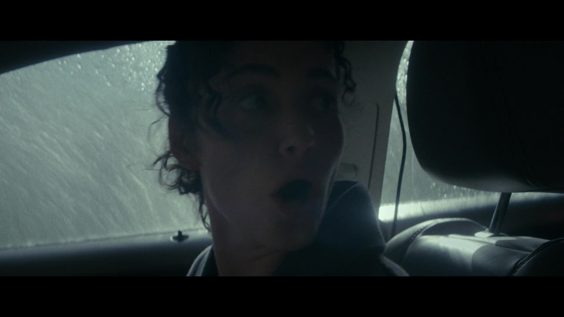 Furious_S01E04_Flash_Flood_1080p_ERW_005273.jpg