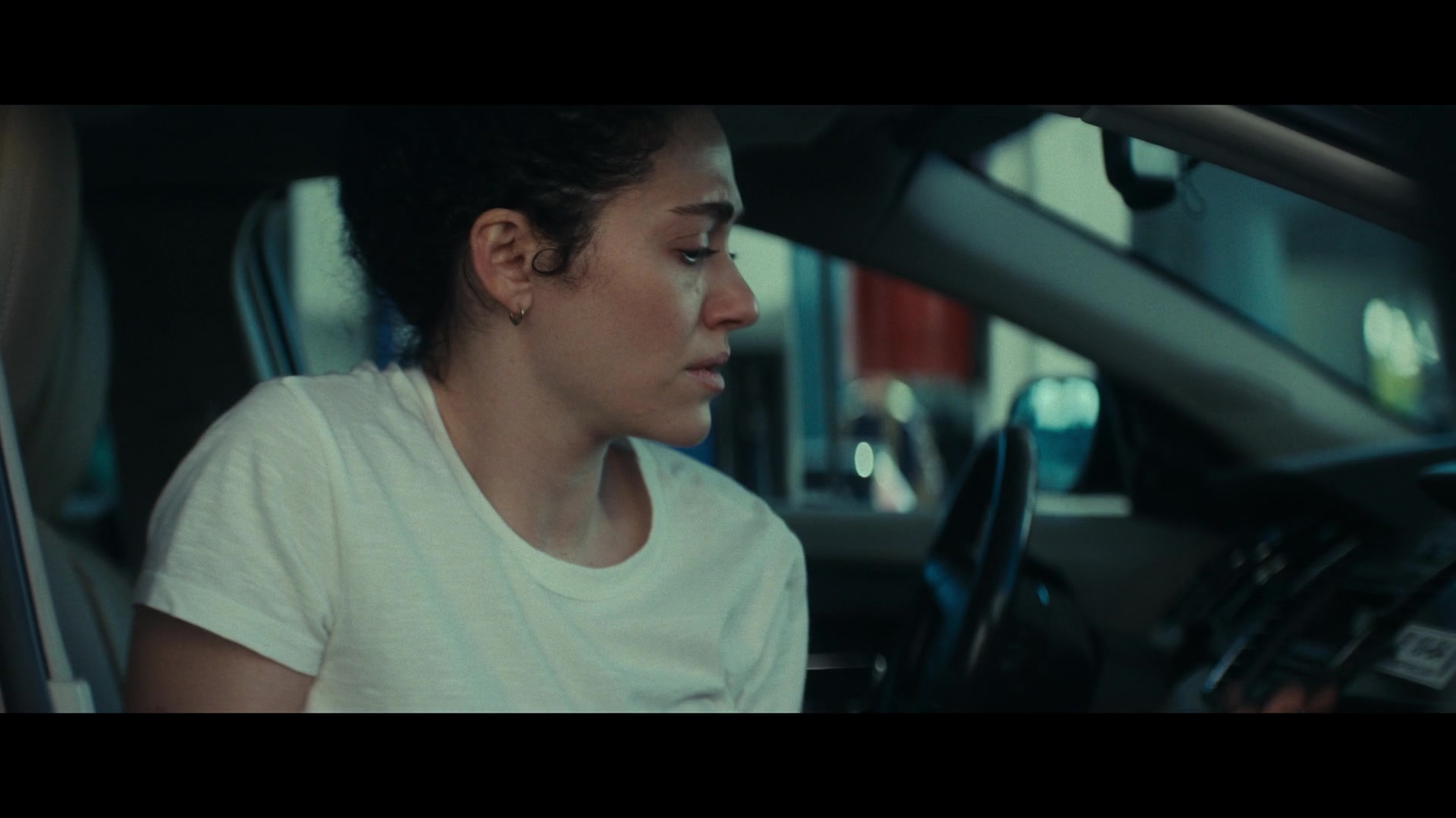 Furious_S01E04_Flash_Flood_1080p_ERW_006839.jpg