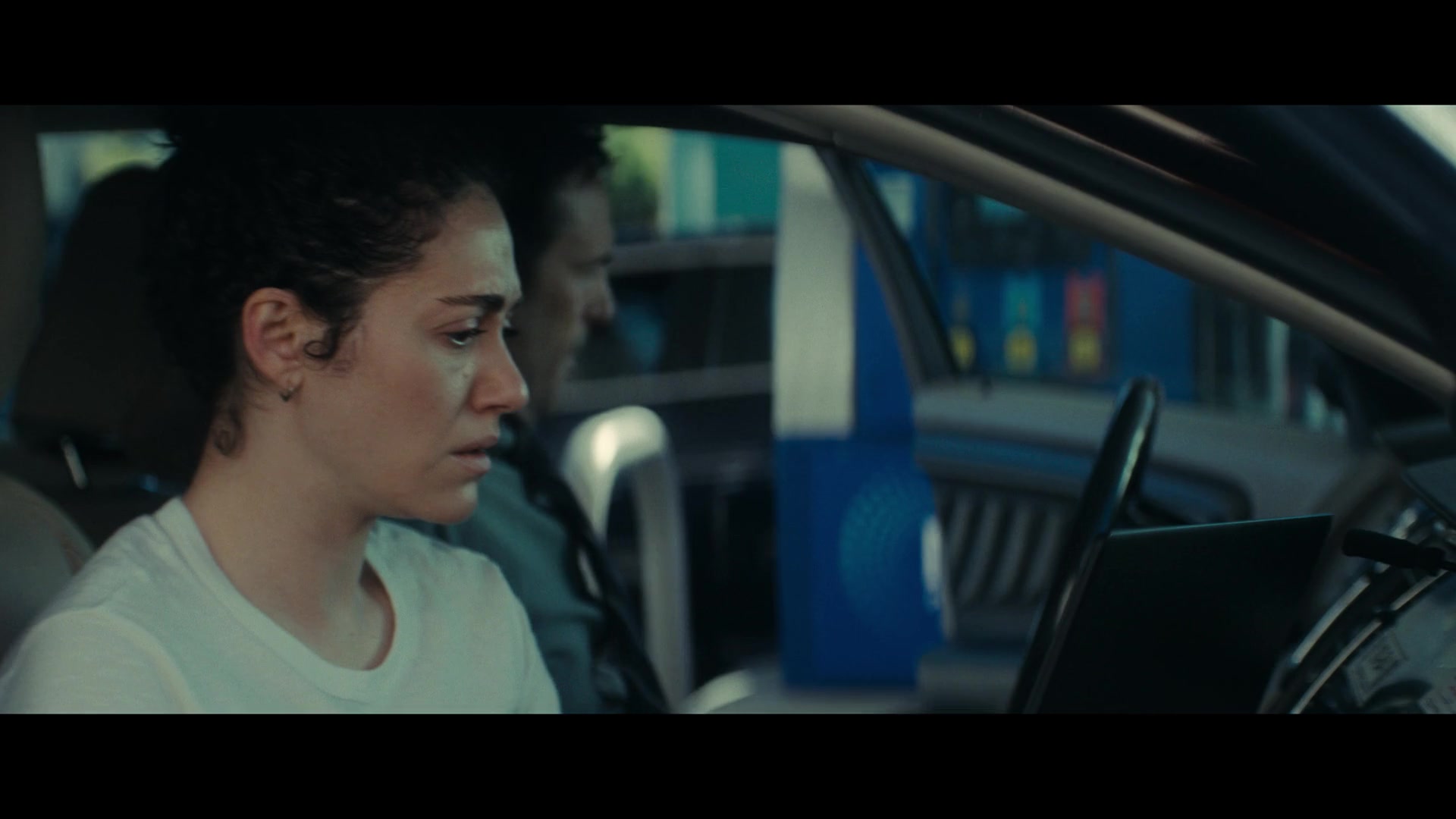 Furious_S01E04_Flash_Flood_1080p_ERW_007195.jpg