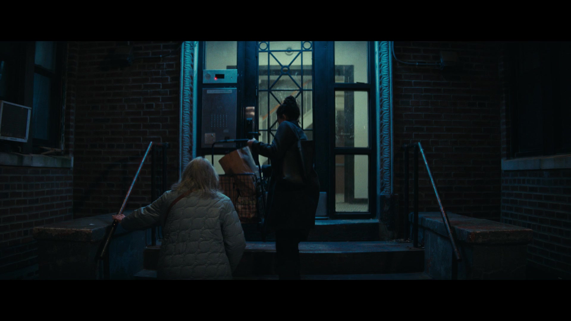 Furious_S01E05_Pick_a_Sticker_1080p_ERW_000923.jpg