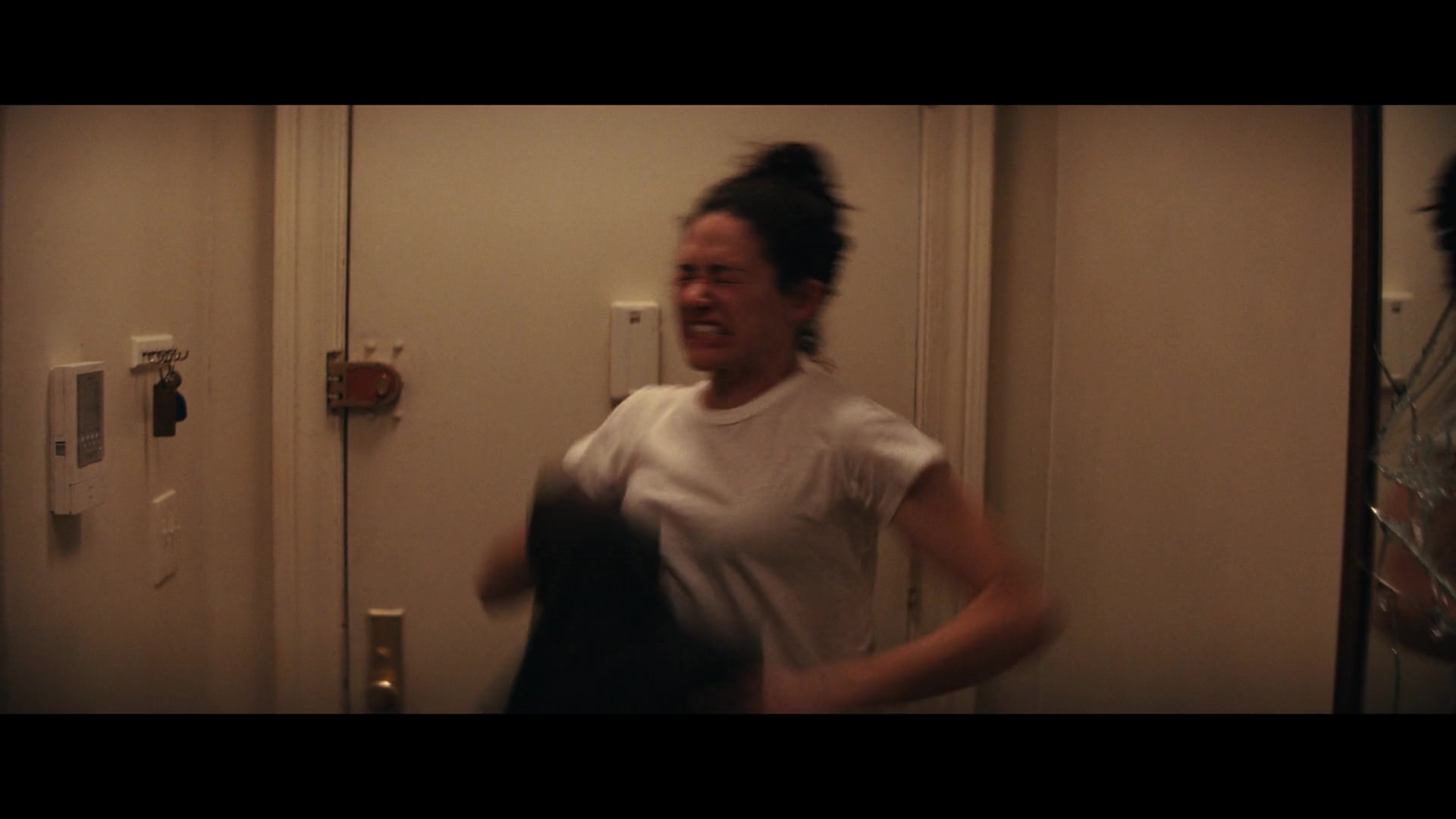 Furious_S01E05_Pick_a_Sticker_1080p_ERW_000943.jpg