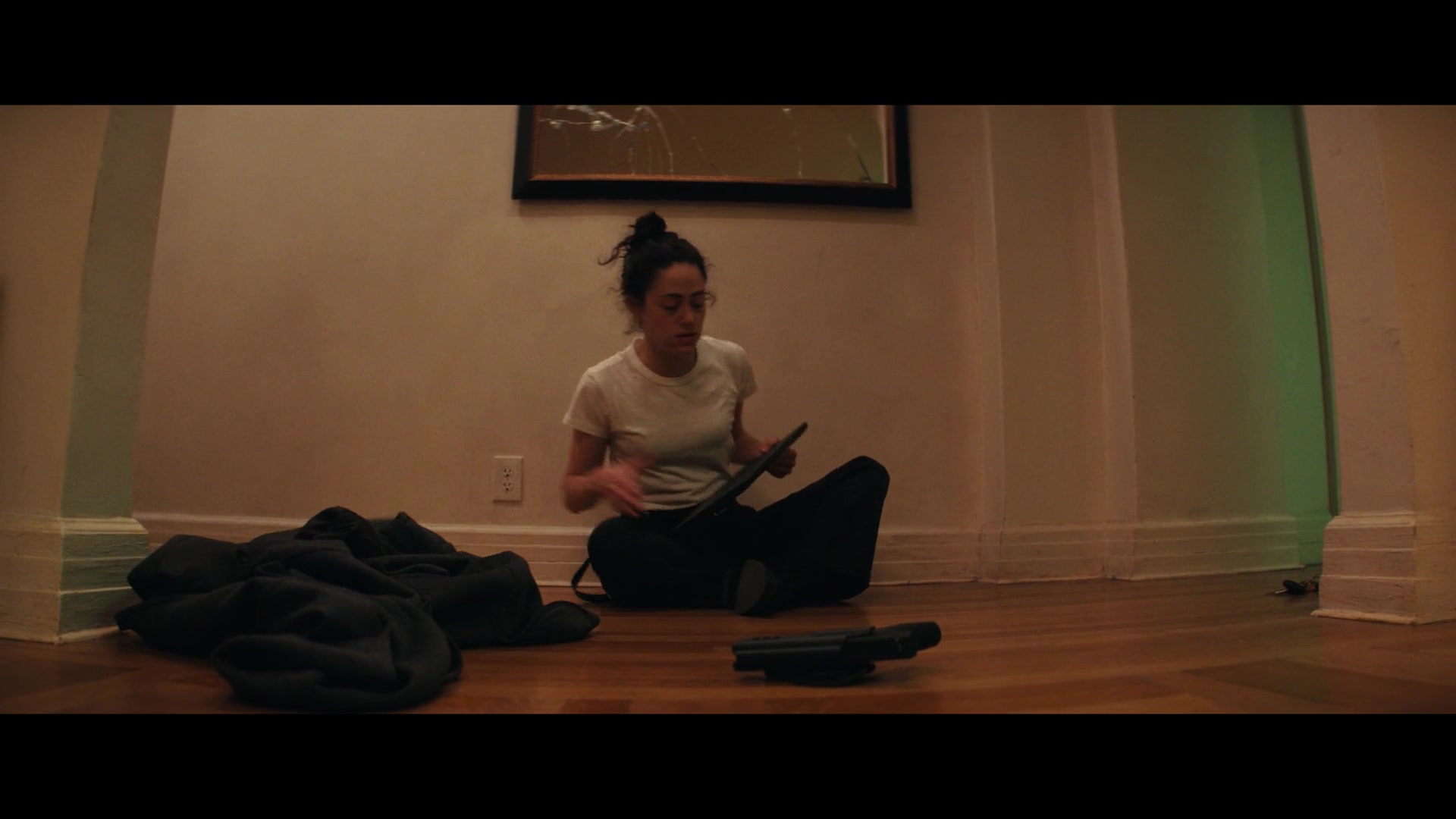 Furious_S01E05_Pick_a_Sticker_1080p_ERW_001011.jpg