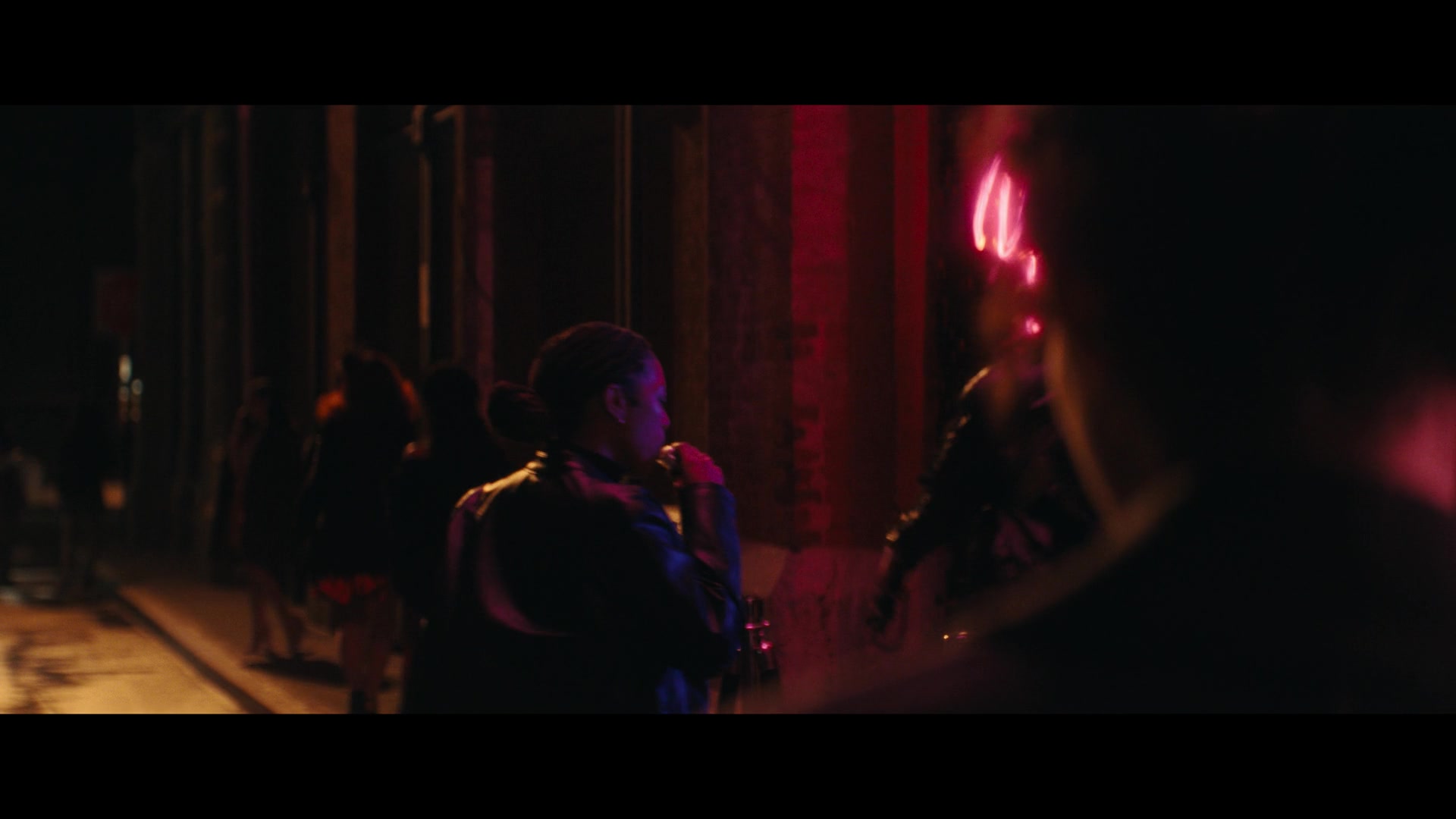 Furious_S01E05_Pick_a_Sticker_1080p_ERW_001297.jpg