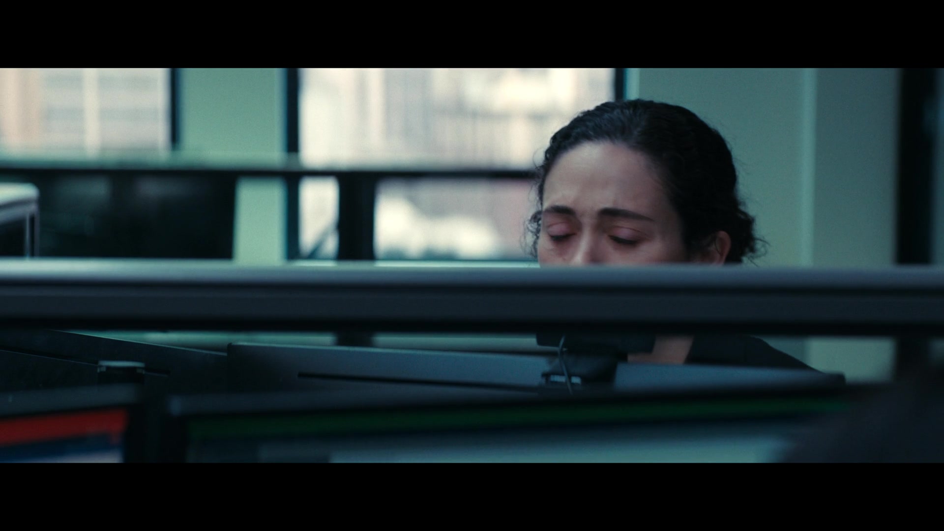 Furious_S01E05_Pick_a_Sticker_1080p_ERW_002024.jpg