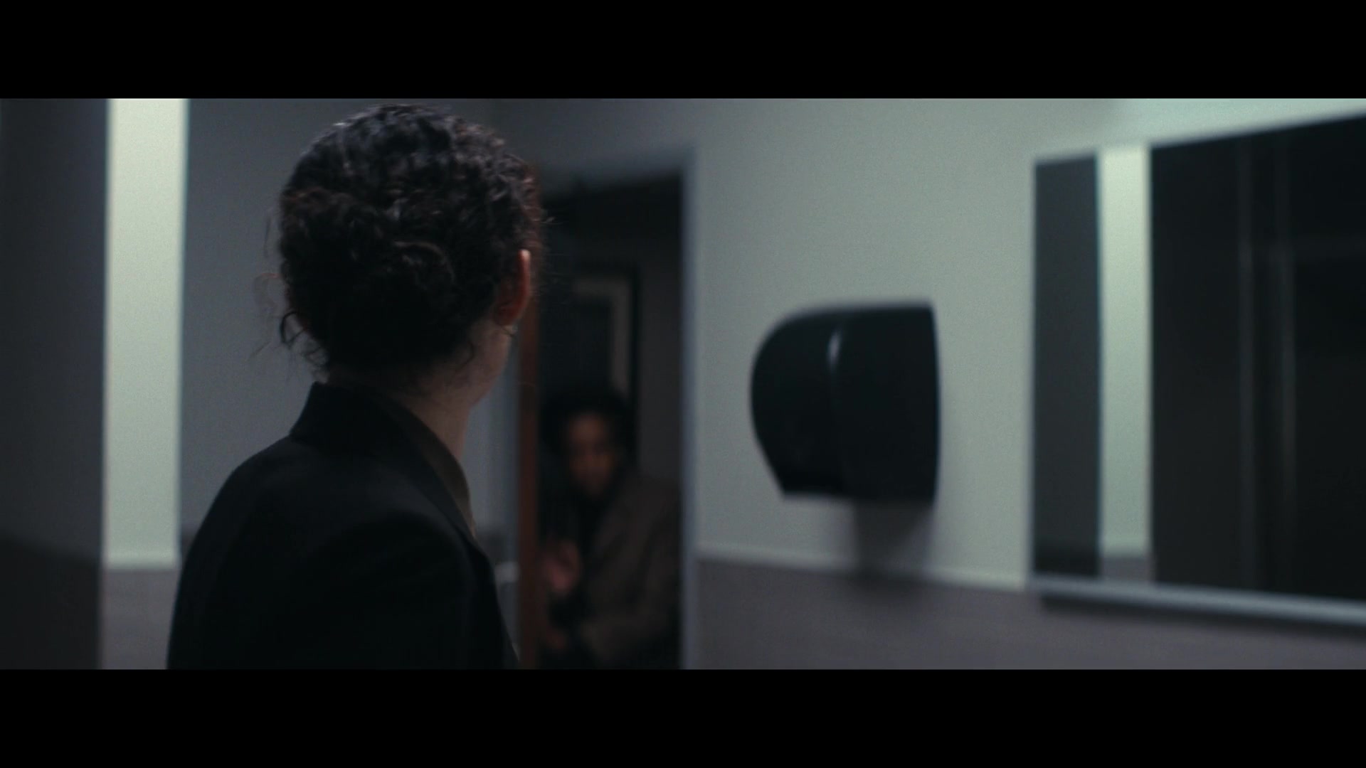 Furious_S01E05_Pick_a_Sticker_1080p_ERW_002534.jpg