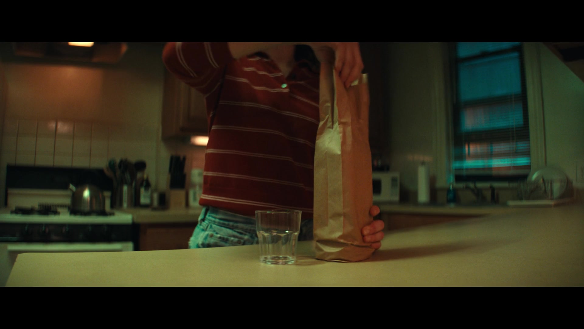 Furious_S01E05_Pick_a_Sticker_1080p_ERW_003872.jpg