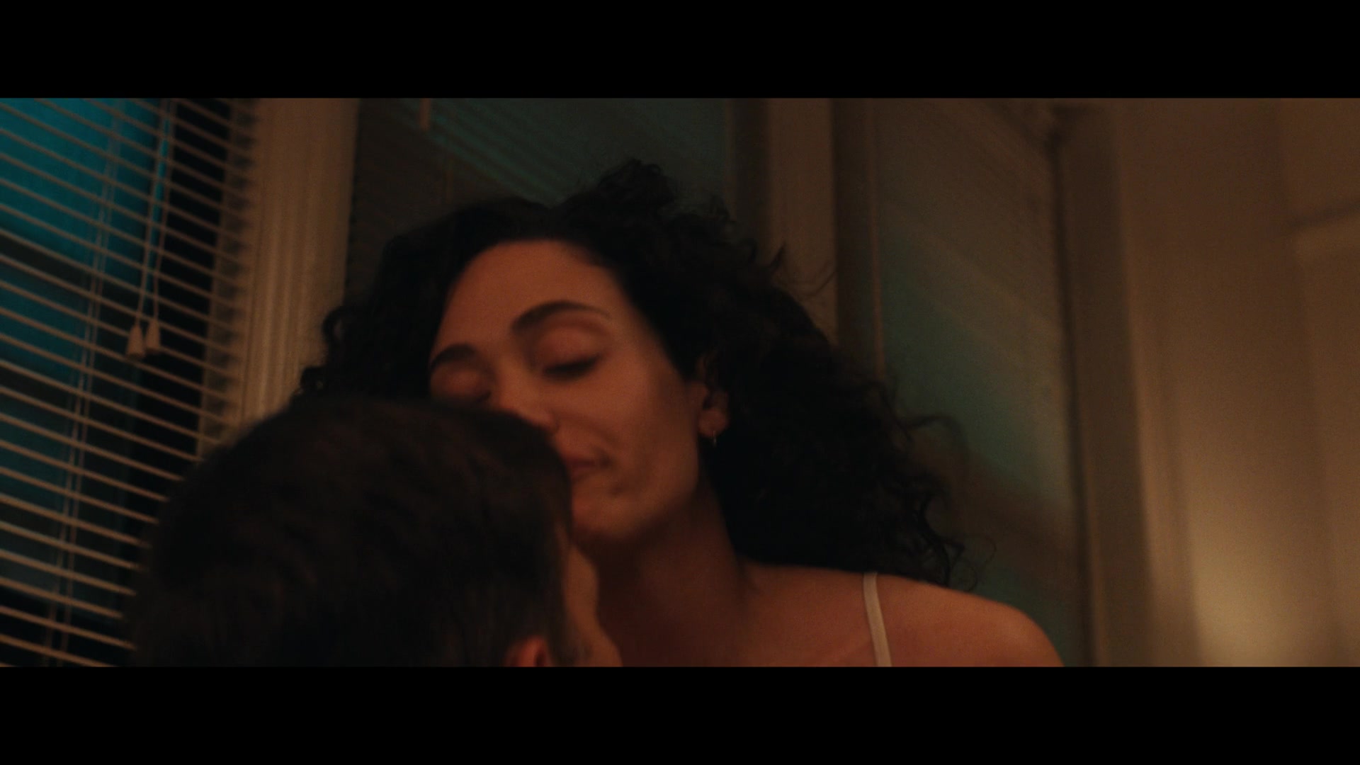 Furious_S01E05_Pick_a_Sticker_1080p_ERW_004973.jpg
