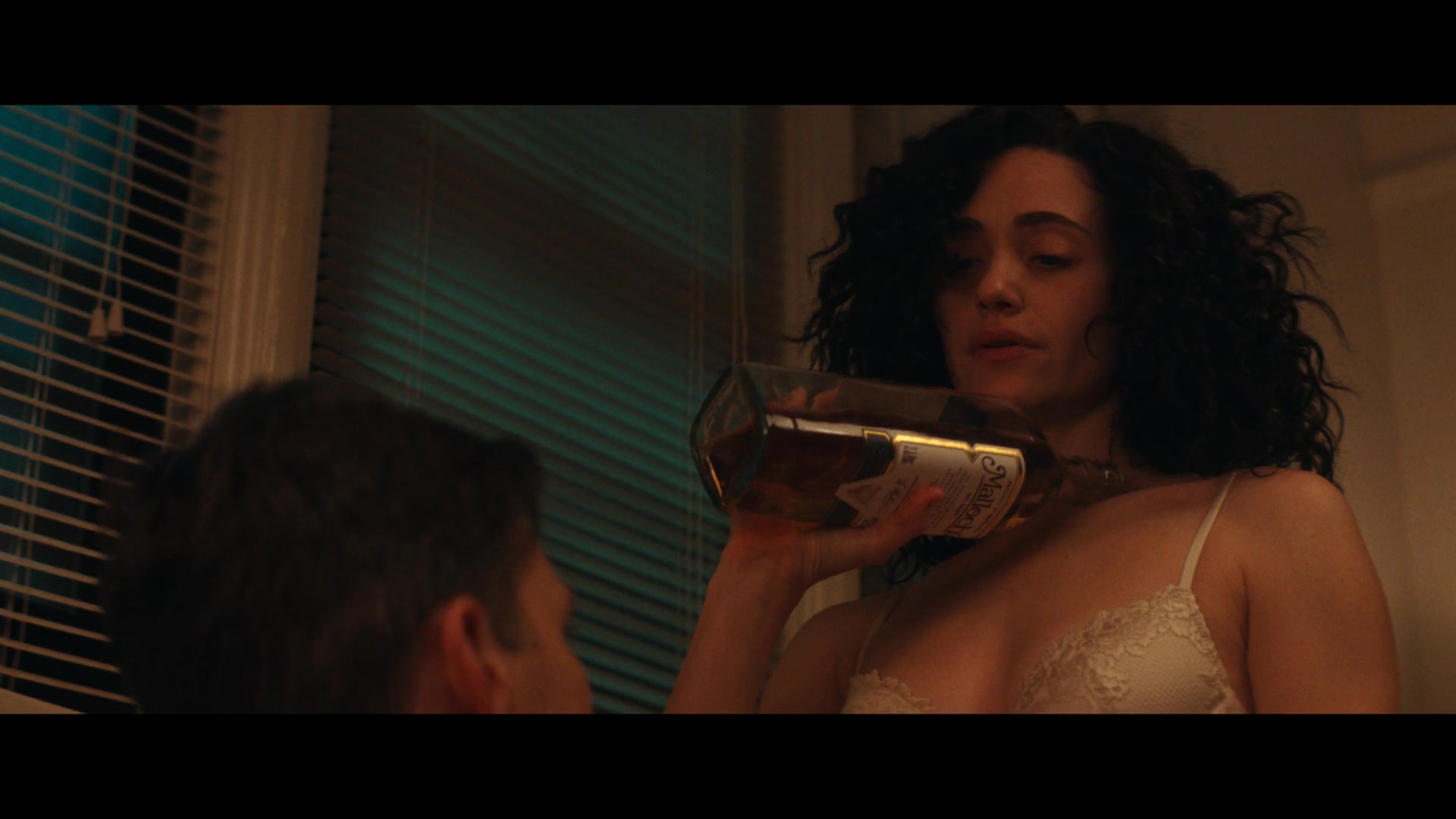 Furious_S01E05_Pick_a_Sticker_1080p_ERW_004996.jpg