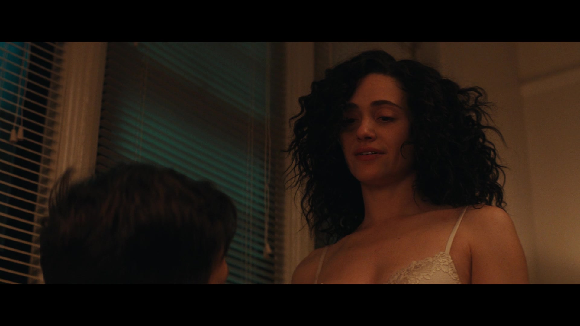 Furious_S01E05_Pick_a_Sticker_1080p_ERW_005003.jpg