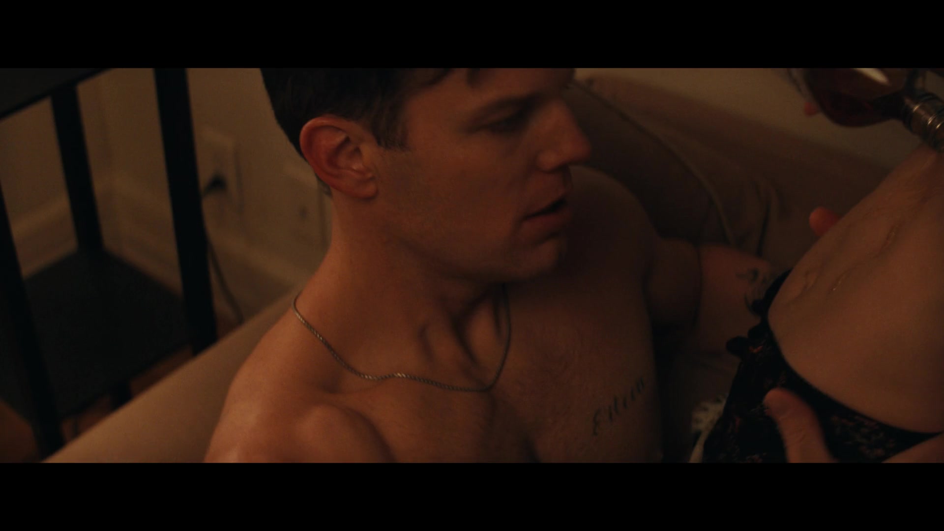 Furious_S01E05_Pick_a_Sticker_1080p_ERW_005036.jpg