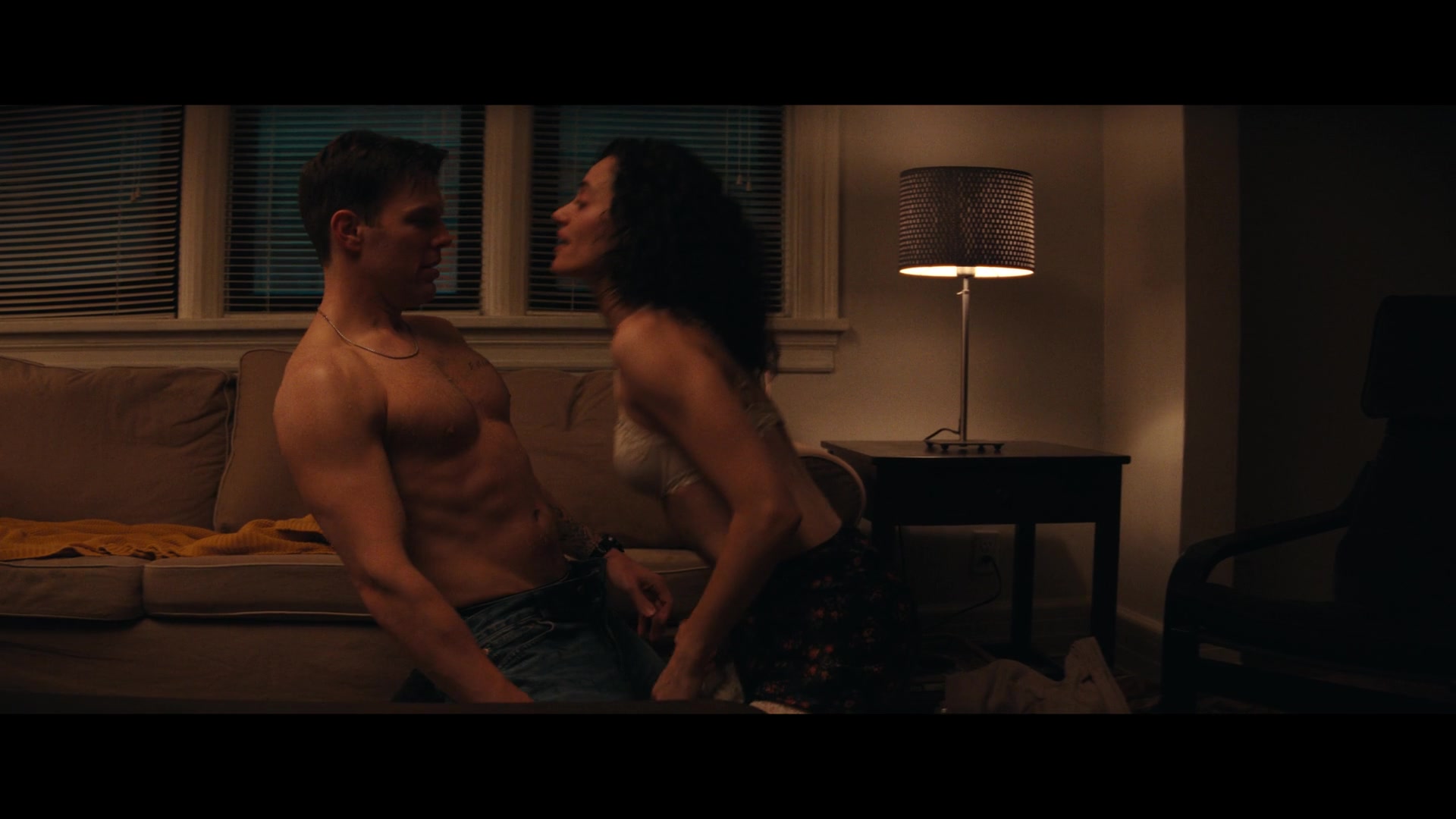 Furious_S01E05_Pick_a_Sticker_1080p_ERW_005116.jpg