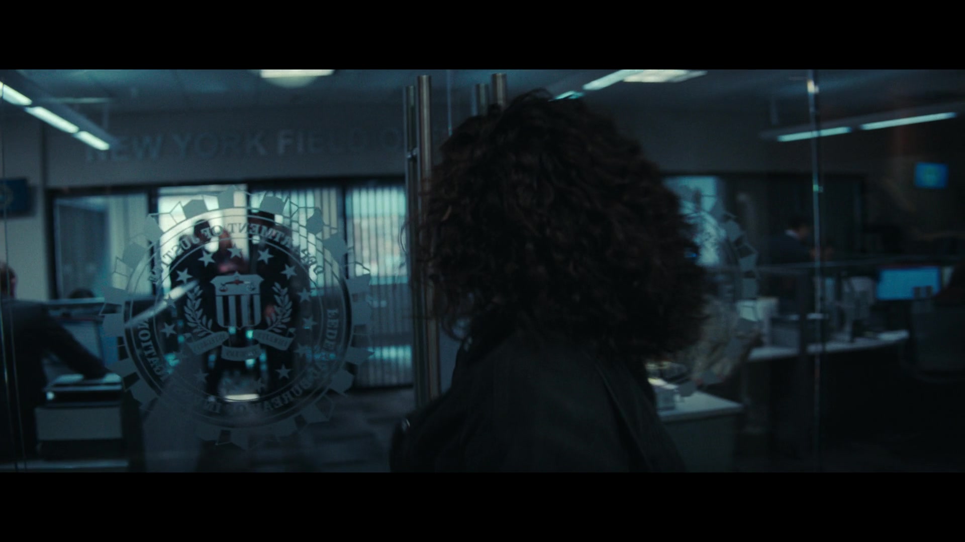 Furious_S01E05_Pick_a_Sticker_1080p_ERW_006642.jpg