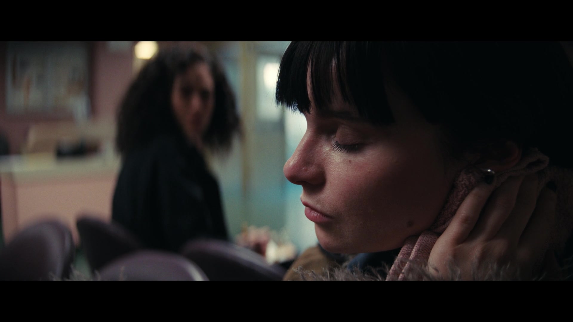 Furious_S01E06_They_Make_a_Noise_Like_Feathers_1080p_ERW_000808.jpg