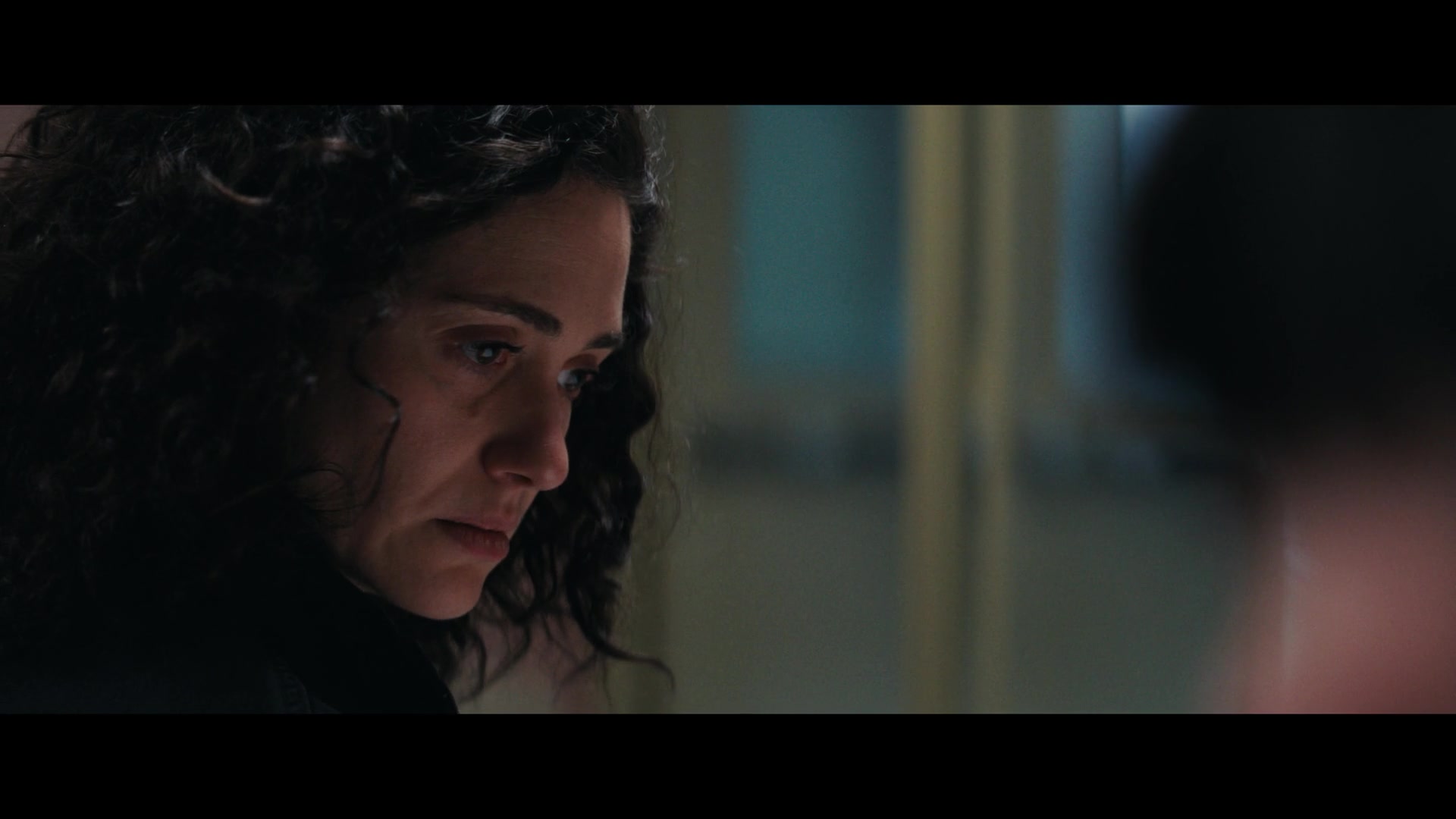 Furious_S01E06_They_Make_a_Noise_Like_Feathers_1080p_ERW_000913.jpg