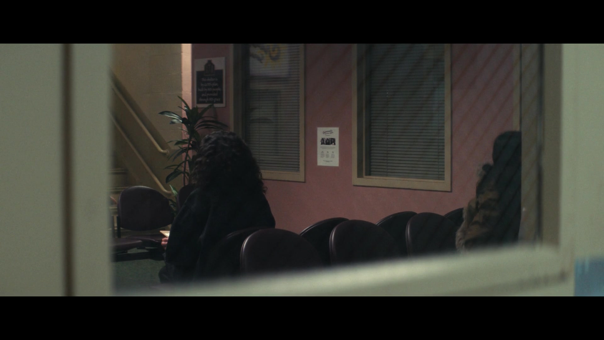 Furious_S01E06_They_Make_a_Noise_Like_Feathers_1080p_ERW_000931.jpg