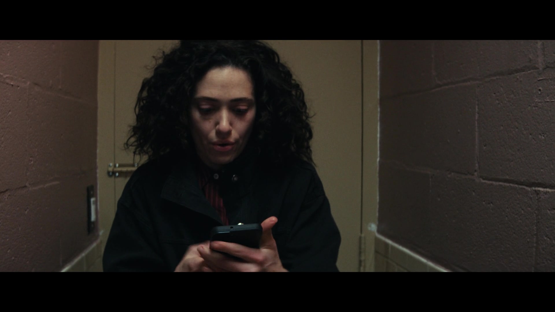 Furious_S01E06_They_Make_a_Noise_Like_Feathers_1080p_ERW_000978.jpg