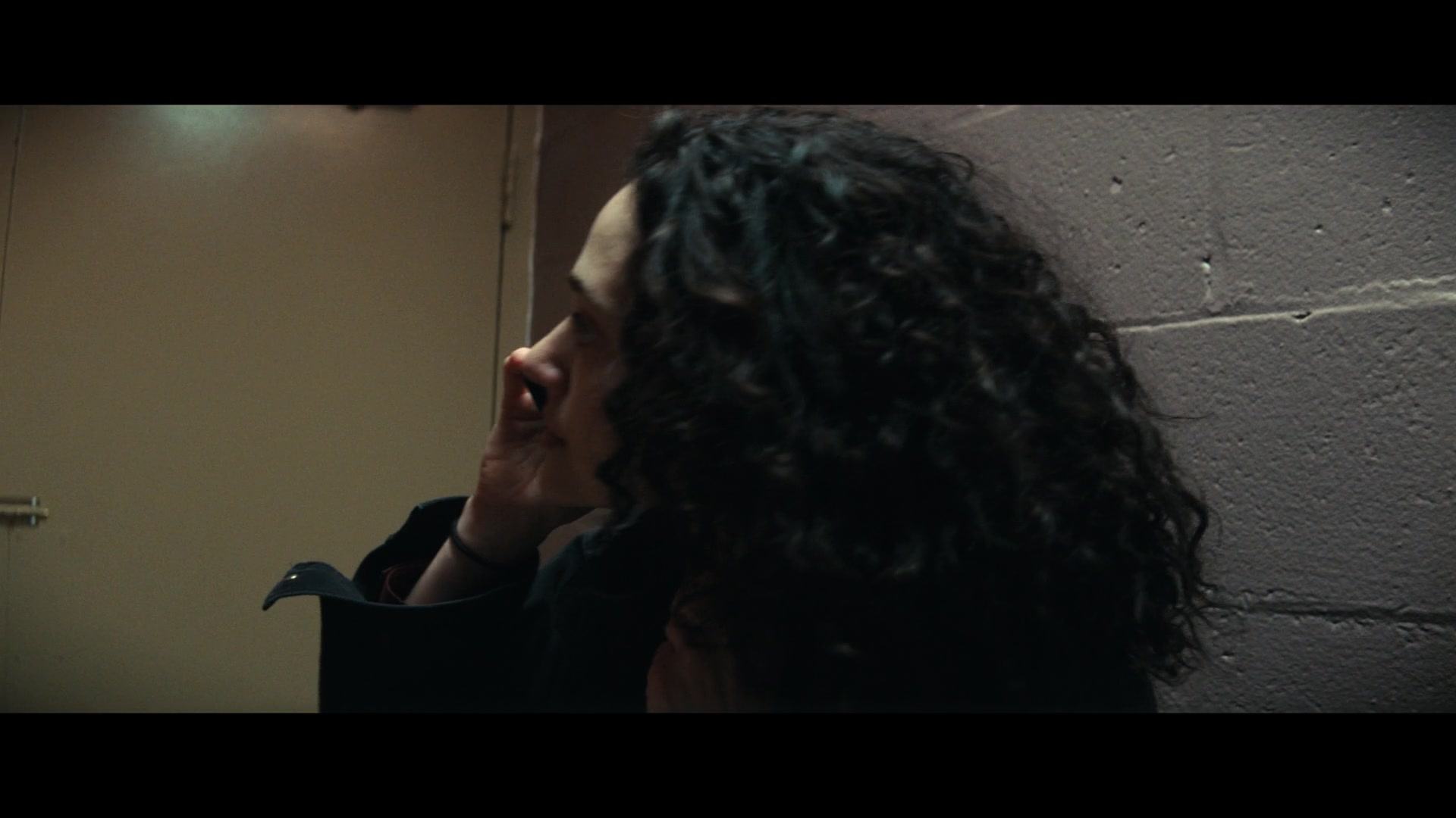 Furious_S01E06_They_Make_a_Noise_Like_Feathers_1080p_ERW_001148.jpg