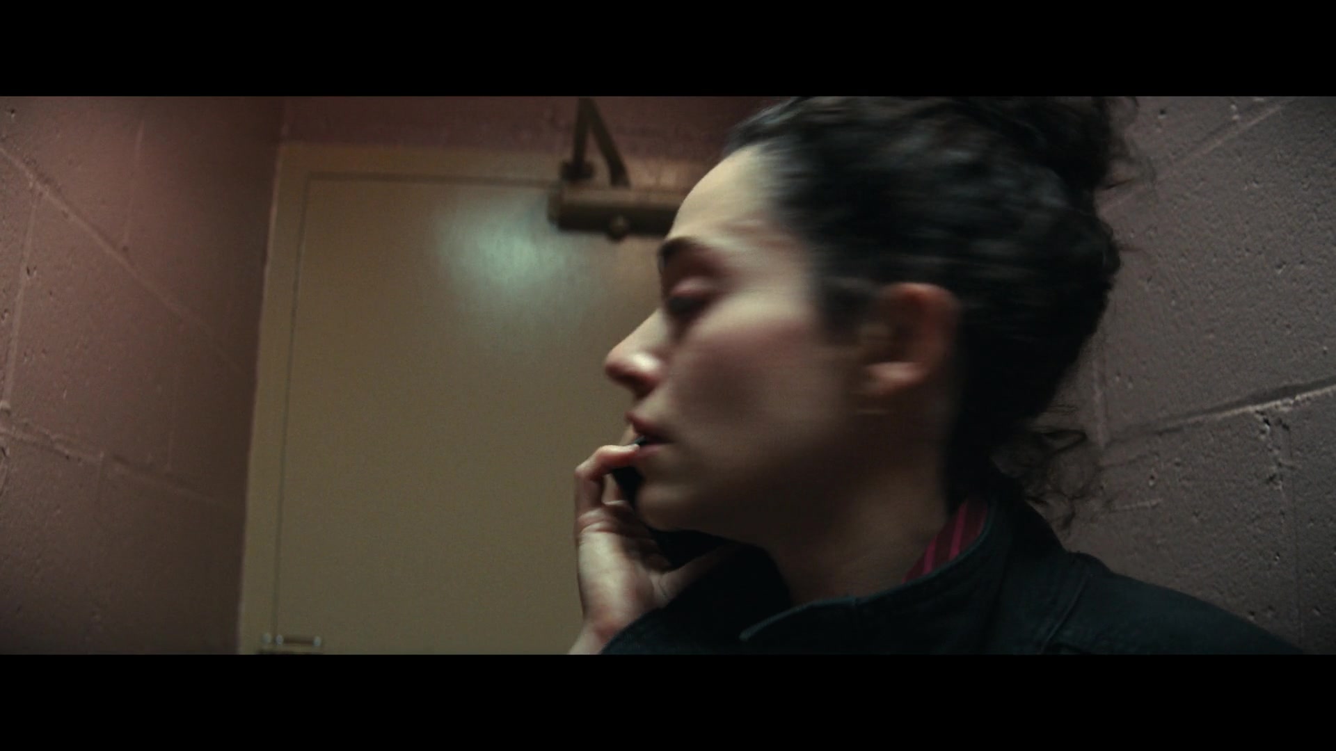 Furious_S01E06_They_Make_a_Noise_Like_Feathers_1080p_ERW_001286.jpg