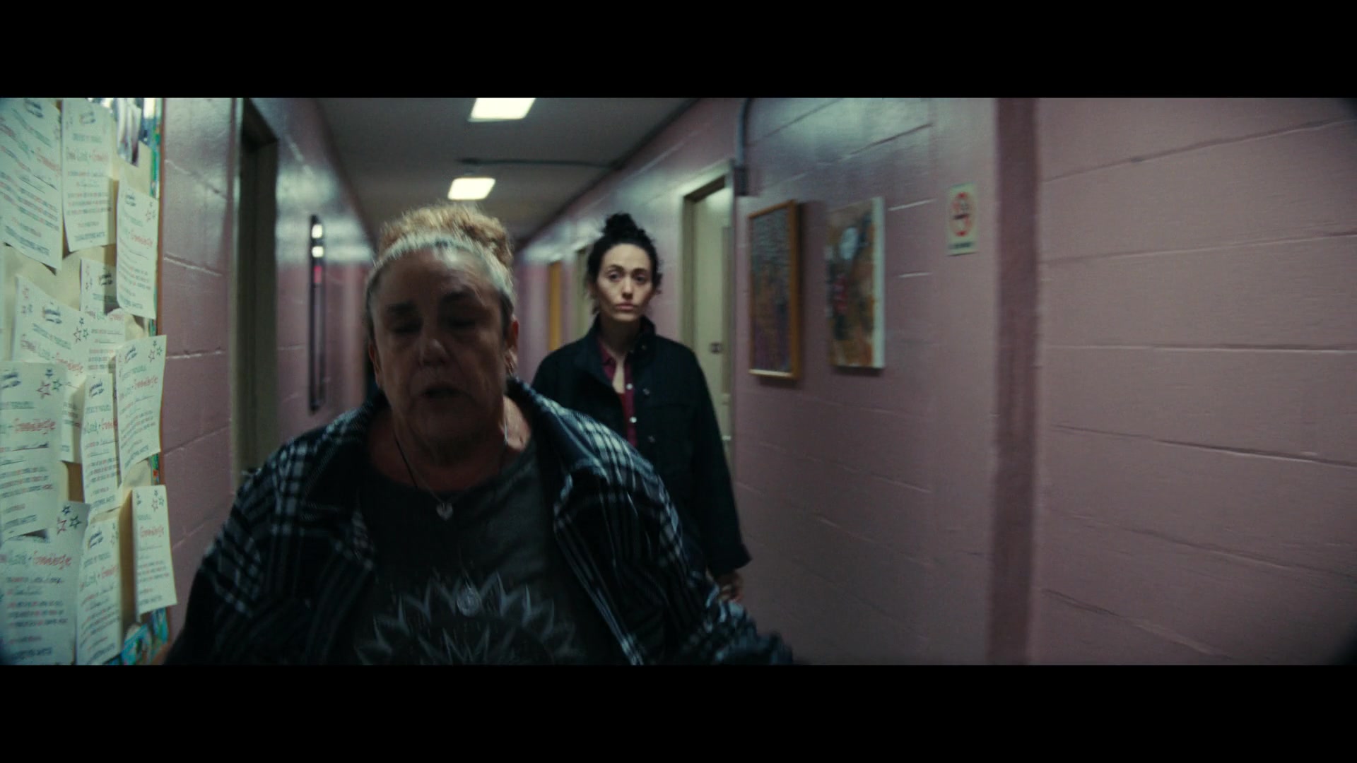 Furious_S01E06_They_Make_a_Noise_Like_Feathers_1080p_ERW_001803.jpg