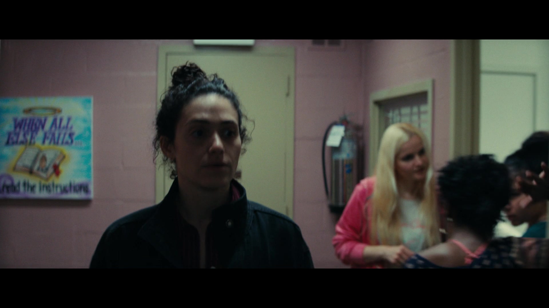 Furious_S01E06_They_Make_a_Noise_Like_Feathers_1080p_ERW_001835.jpg
